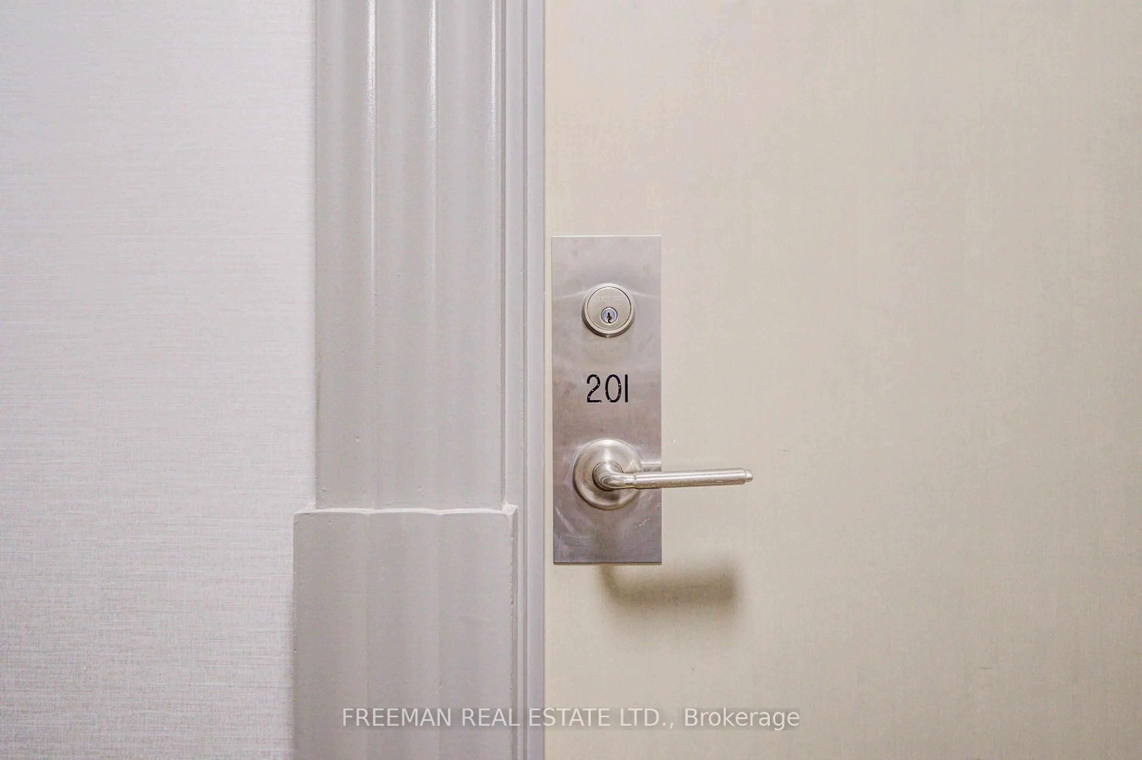 A pic of a room for 319 Merton St #201, Toronto Ontario M4S 1A5