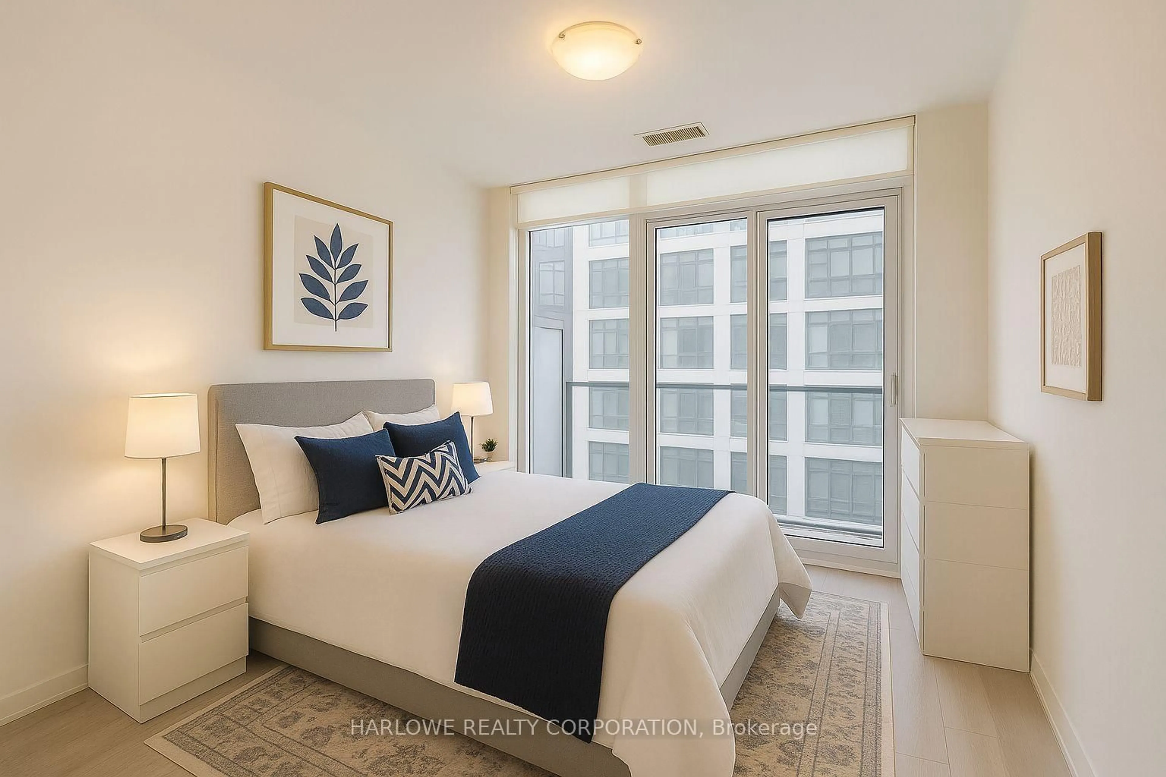 Bedroom with bed, carpet floor for 60 Princess St #1031 SE, Toronto Ontario M5A 2C7