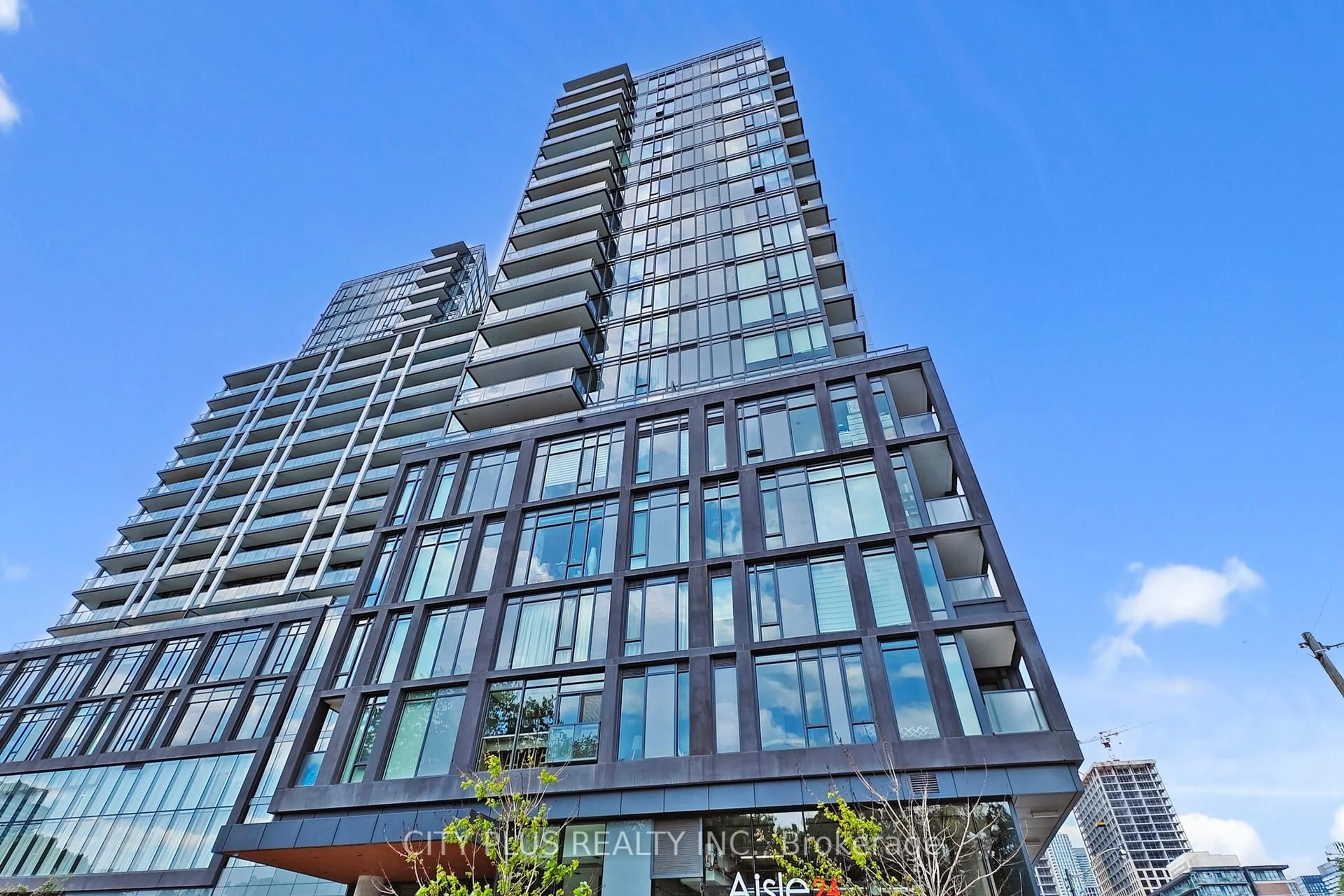 Indoor foyer for 50 Power St #1415, Toronto Ontario M5A 0V3