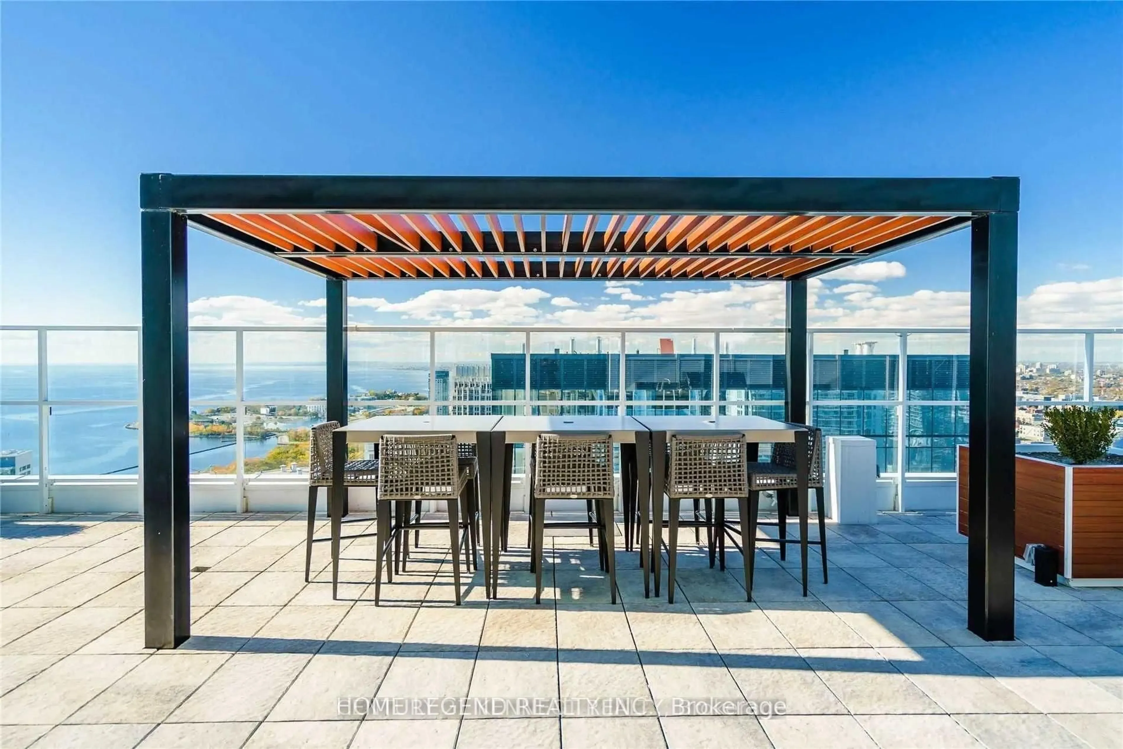 Patio, water/lake/river/ocean view for 17 Bathurst St #710, Toronto Ontario M5V 0N1