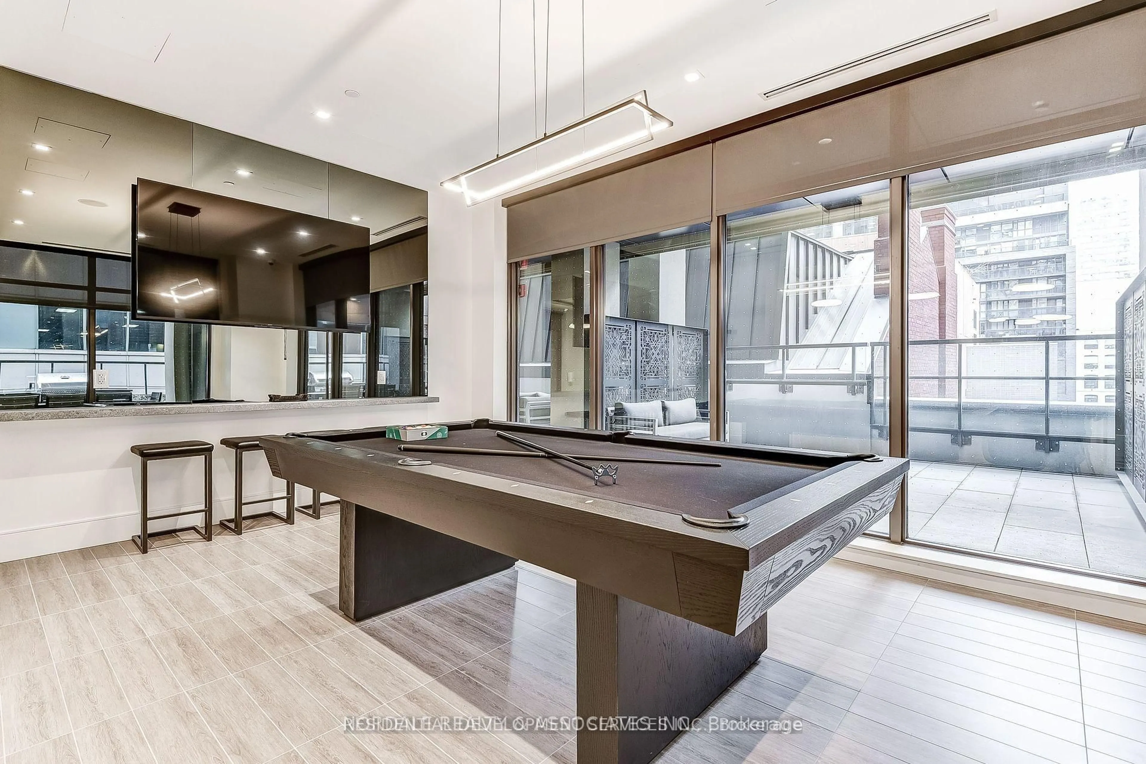 Unknown for 28 Widmer St #4723, Toronto Ontario M5V 0T2