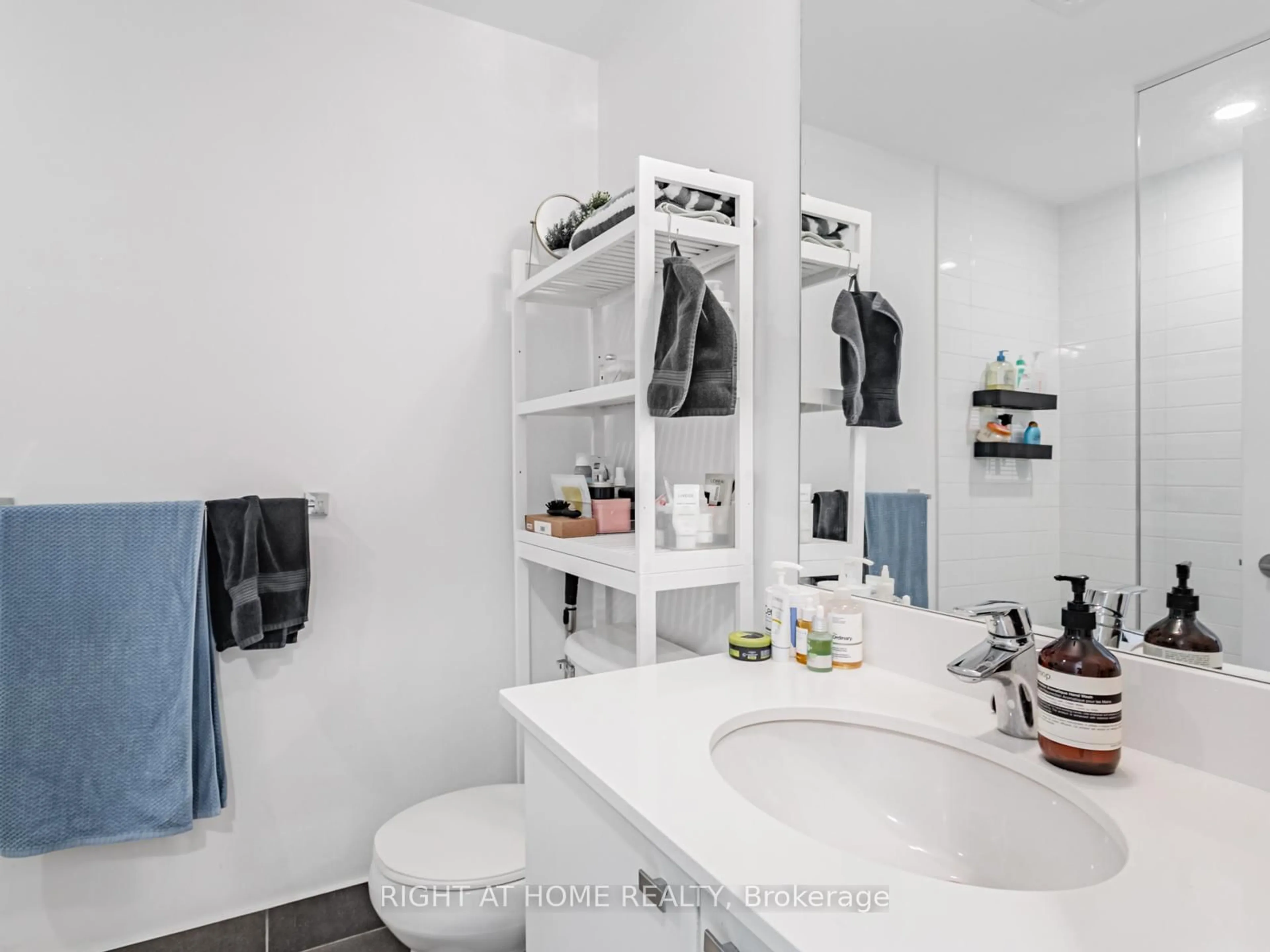Contemporary bathroom, ceramic/tile floor for 69 Lynn Williams St #1507, Toronto Ontario M6K 3R7