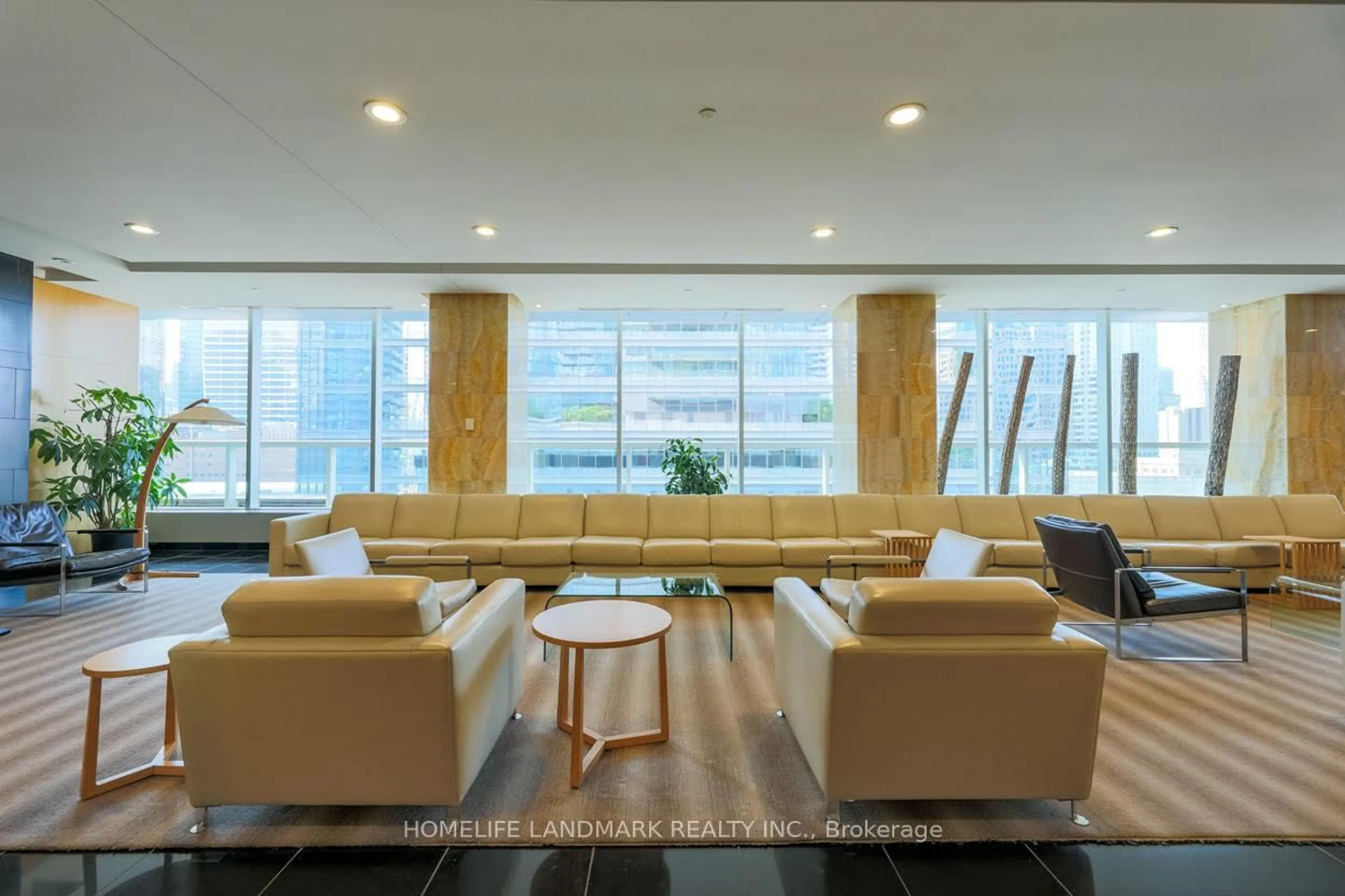 Lobby for 55 bremner Blvd #4003, Toronto Ontario M5J 0A6