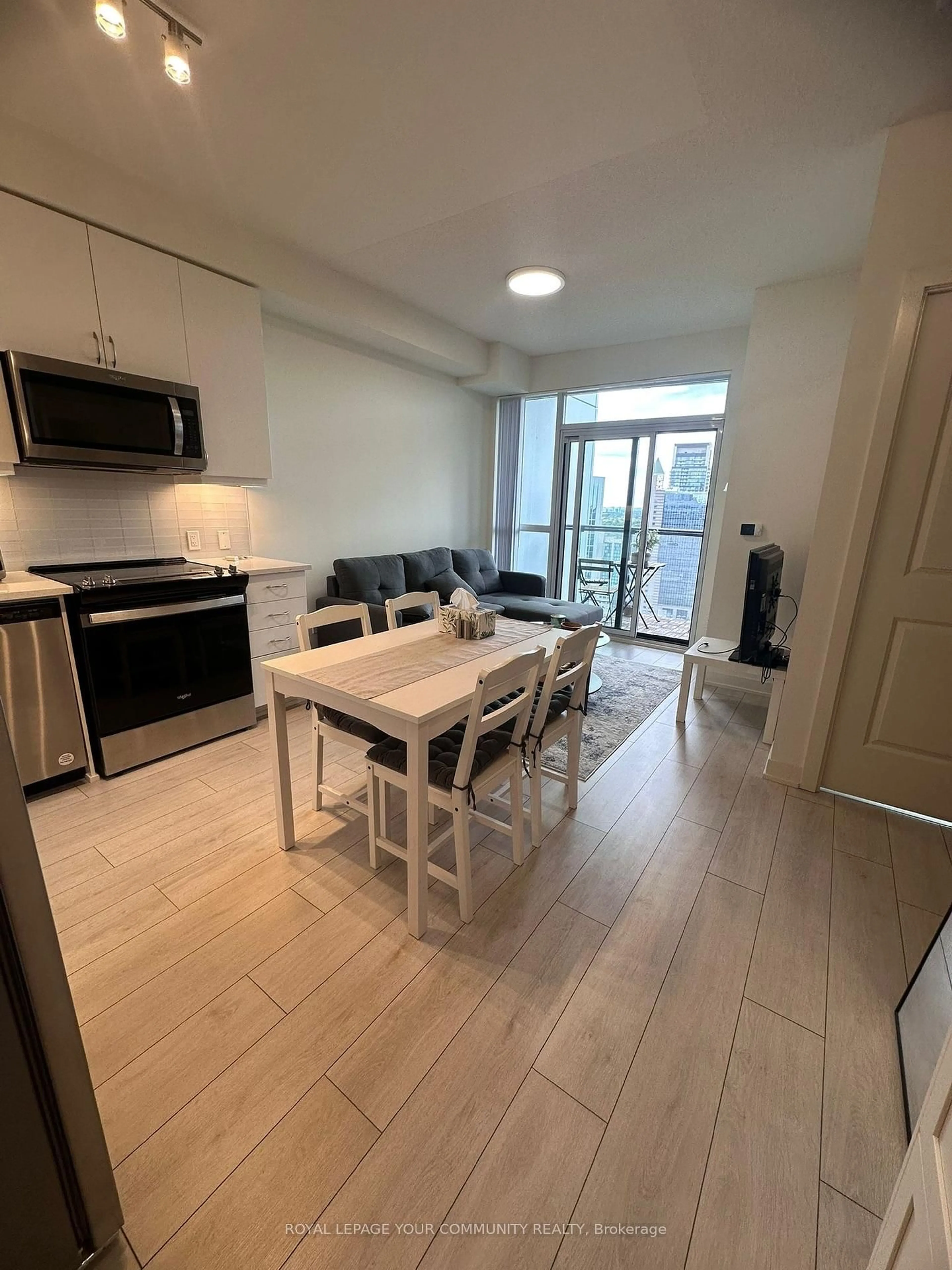 Unknown for 4955 Yonge St #2818, Toronto Ontario M2N 5N6