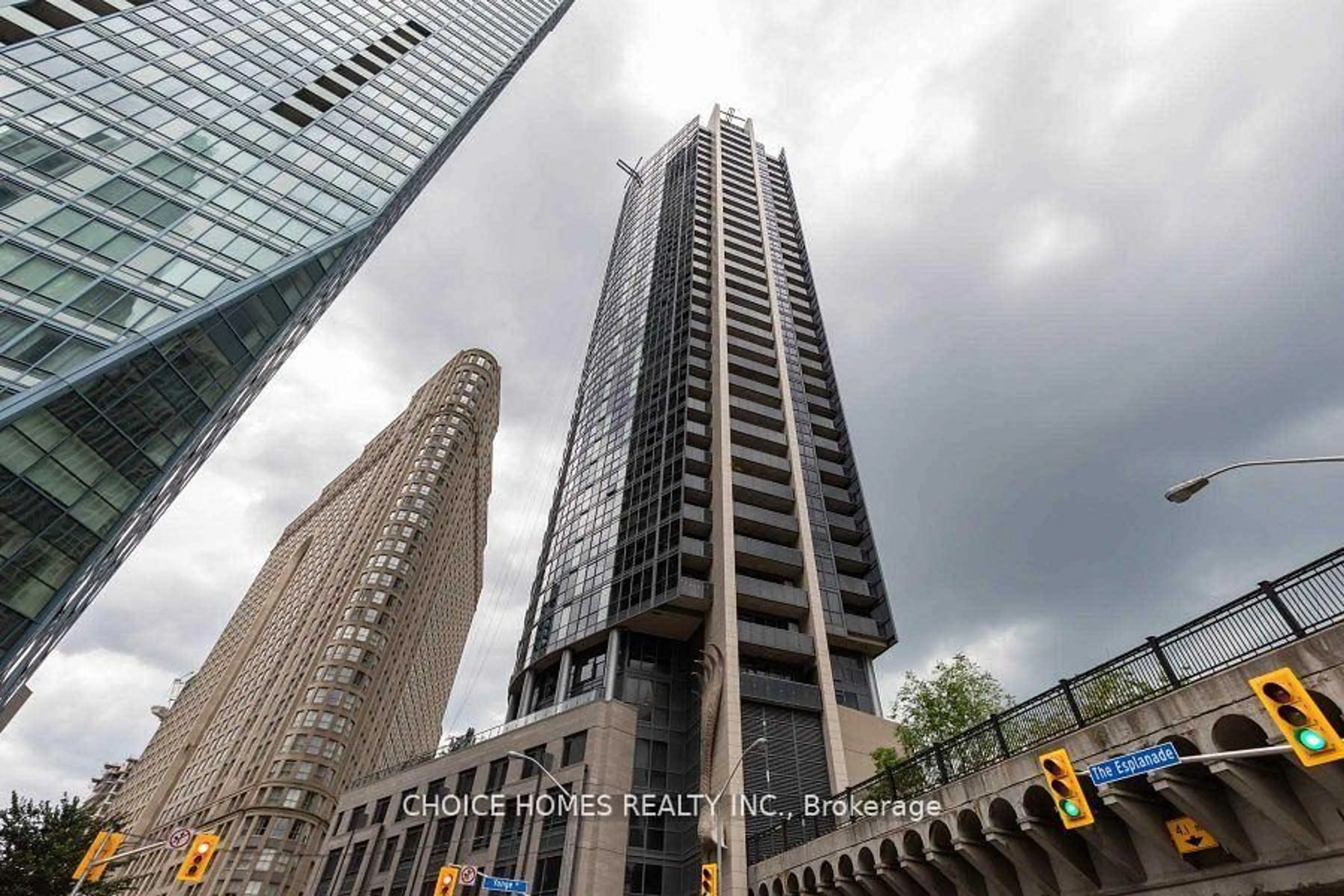 A pic from outside/outdoor area/front of a property/back of a property/a pic from drone, city buildings view from balcony for 1 The Esplanade #702, Toronto Ontario M5E 0A8