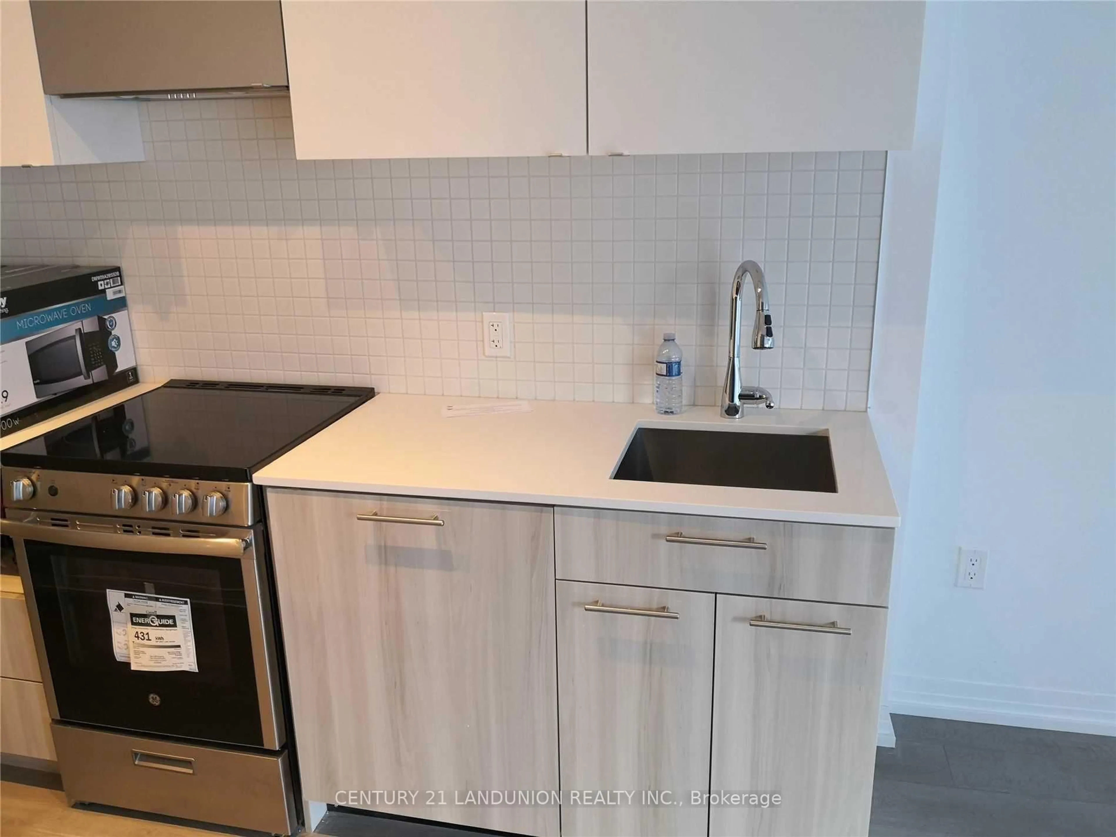 Standard kitchen, unknown for 251 Jarvis St #1423, Toronto Ontario M5A 1Z4