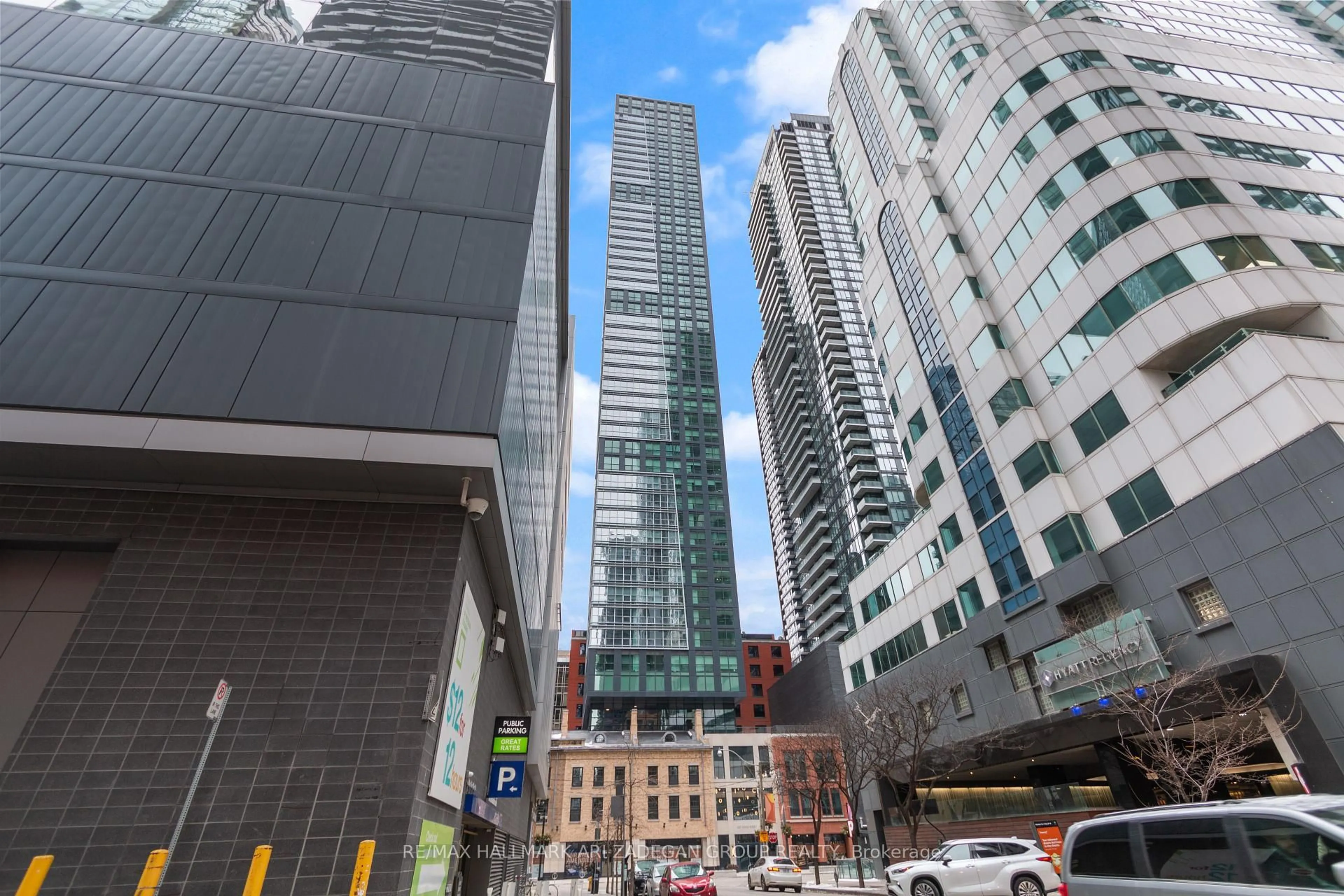 Unknown for 327 King St #1408, Toronto Ontario M5V 0W7