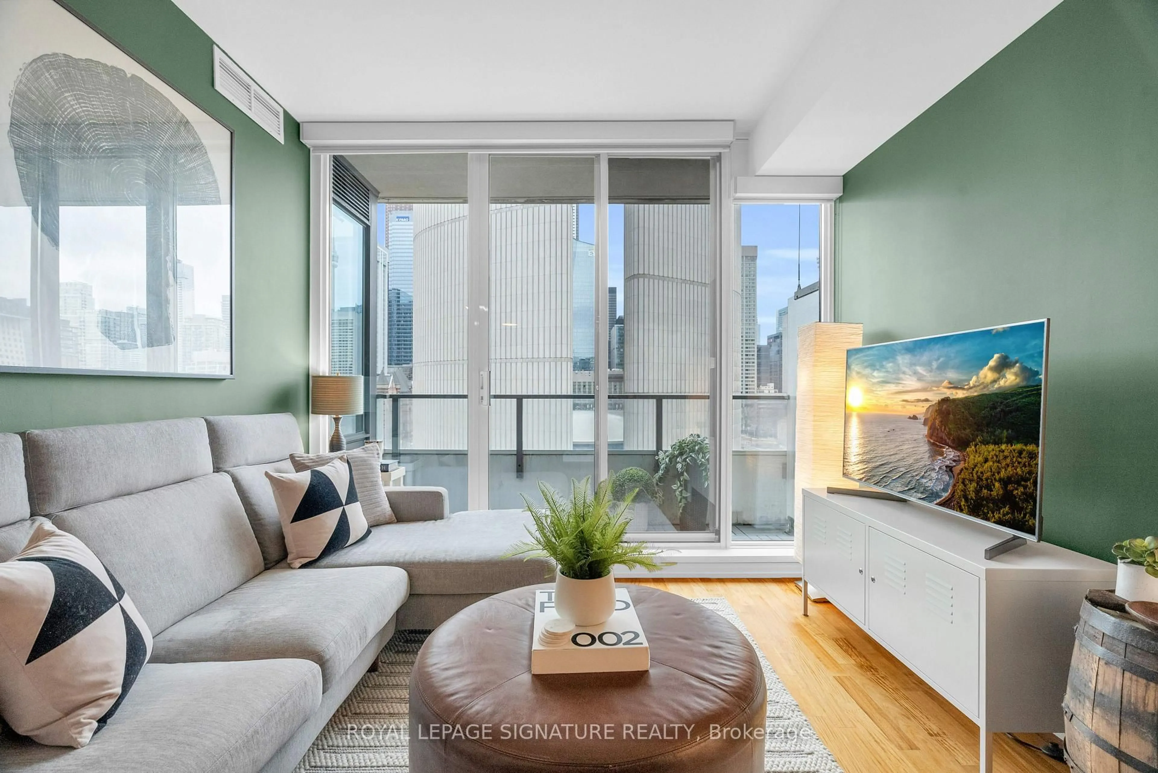 Living room with furniture, unknown for 111 Elizabeth St #1208, Toronto Ontario M5G 1P7