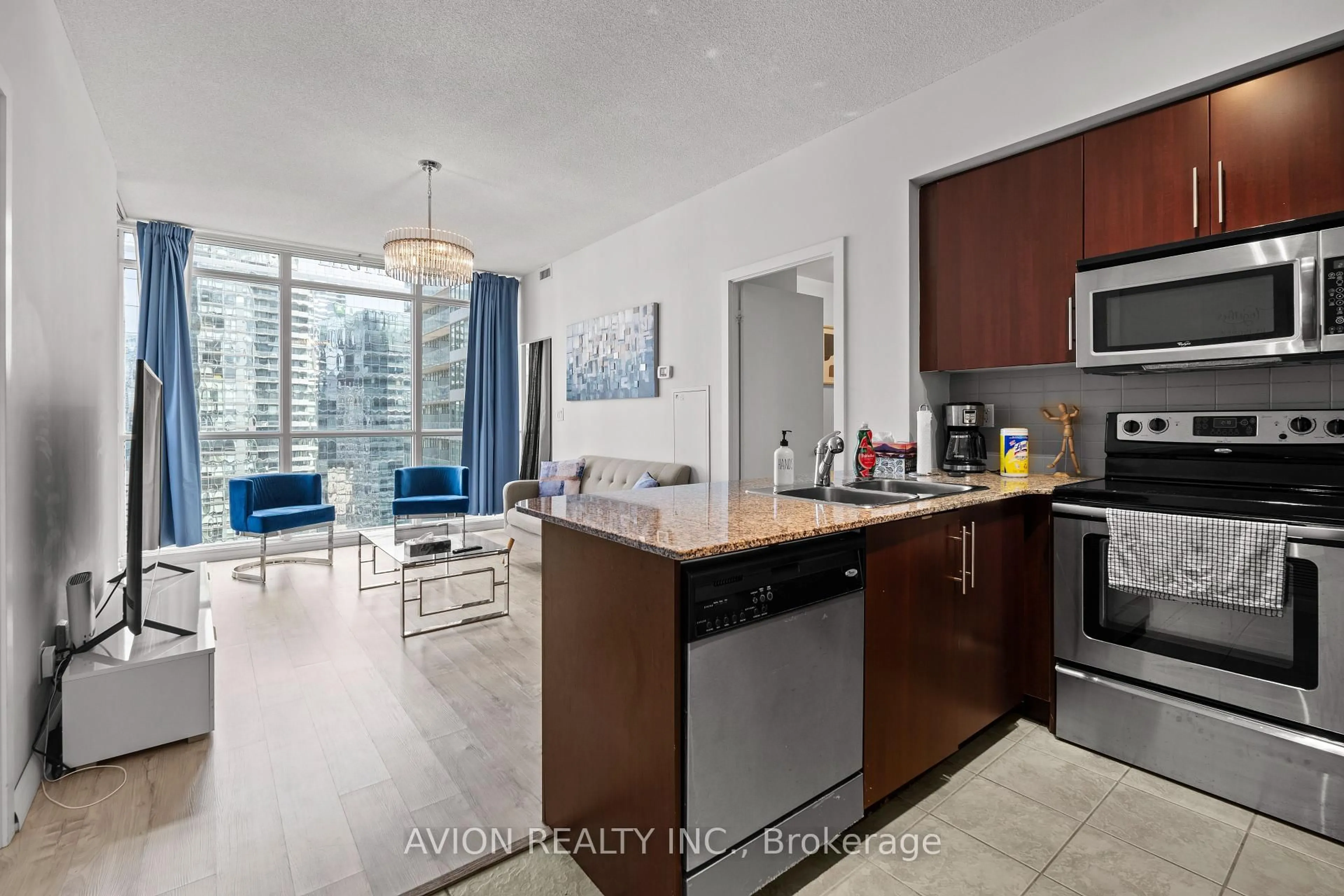 Open concept kitchen, unknown for 65 Bremner Blvd #3501, Toronto Ontario M5J 0A7