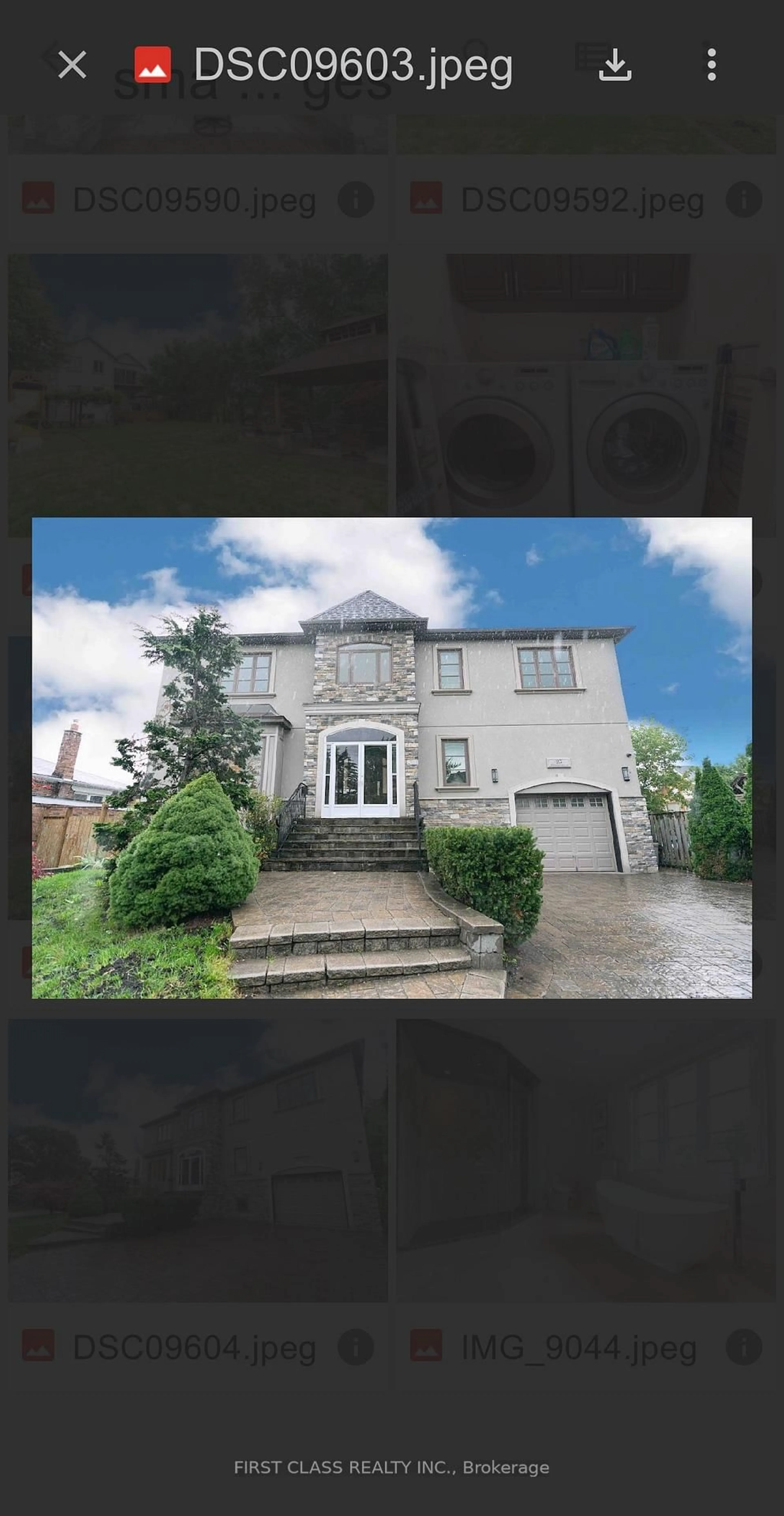 A pic from outside/outdoor area/front of a property/back of a property/a pic from drone, street for 25 Dresden Rd, Toronto Ontario M3H 1W8