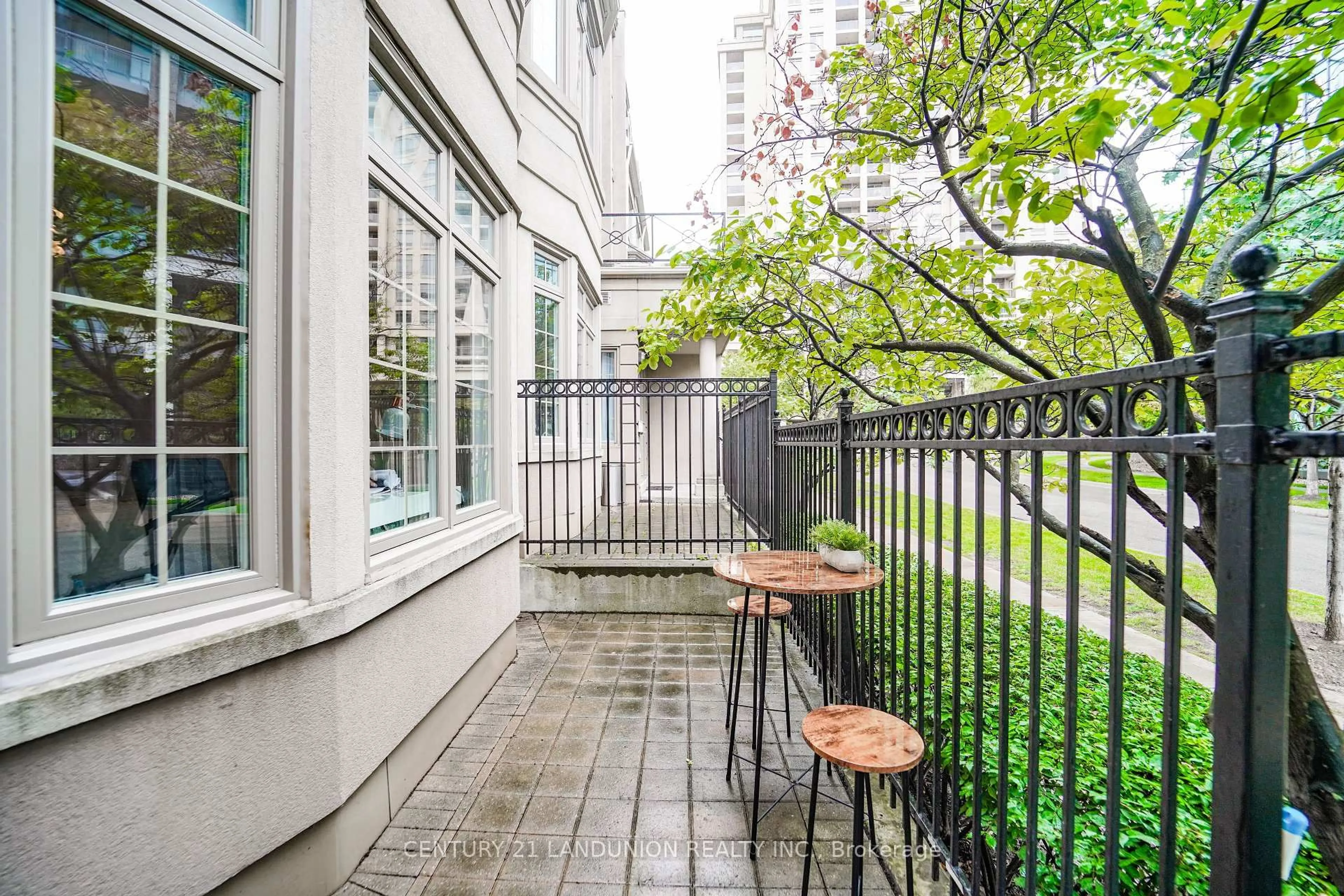 Patio, street for 38 Kenaston Gdns #GV109, Toronto Ontario M2K 1G8