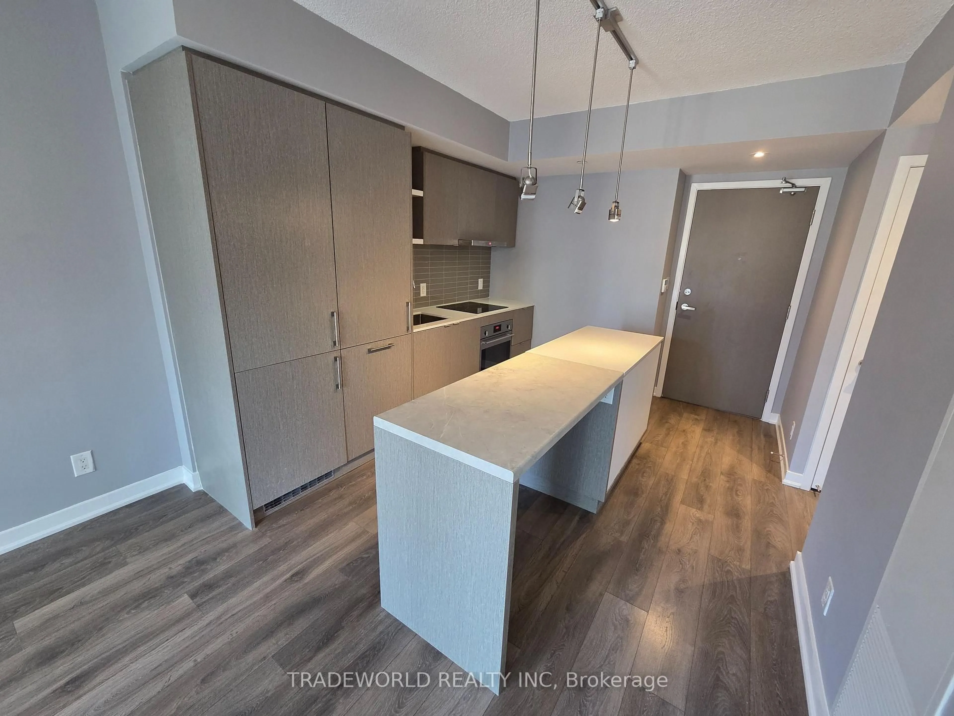 Open concept kitchen, wood/laminate floor for 100 Harbour St #2703, Toronto Ontario M5J 0B5