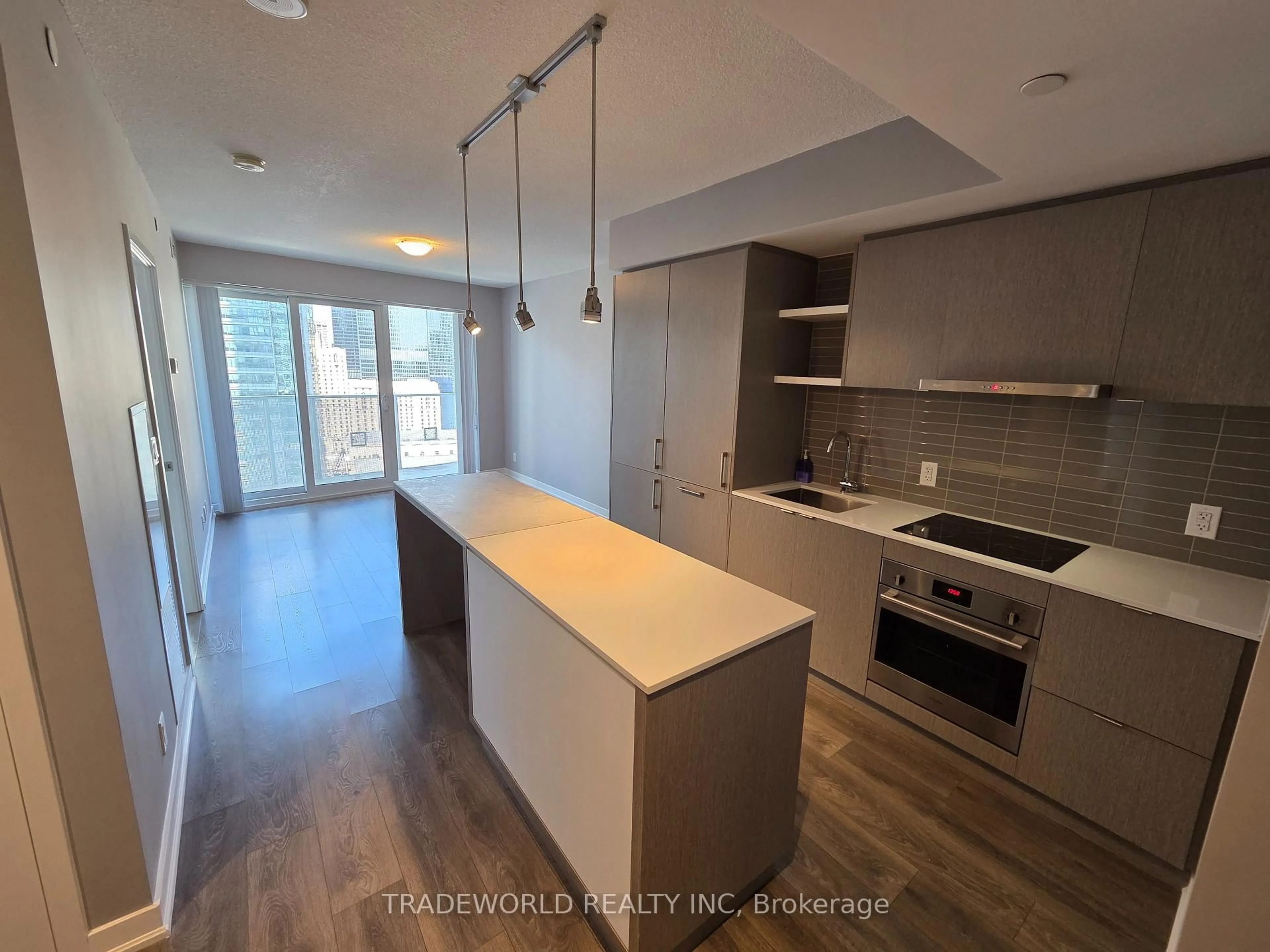 Open concept kitchen, unknown for 100 Harbour St #2703, Toronto Ontario M5J 0B5