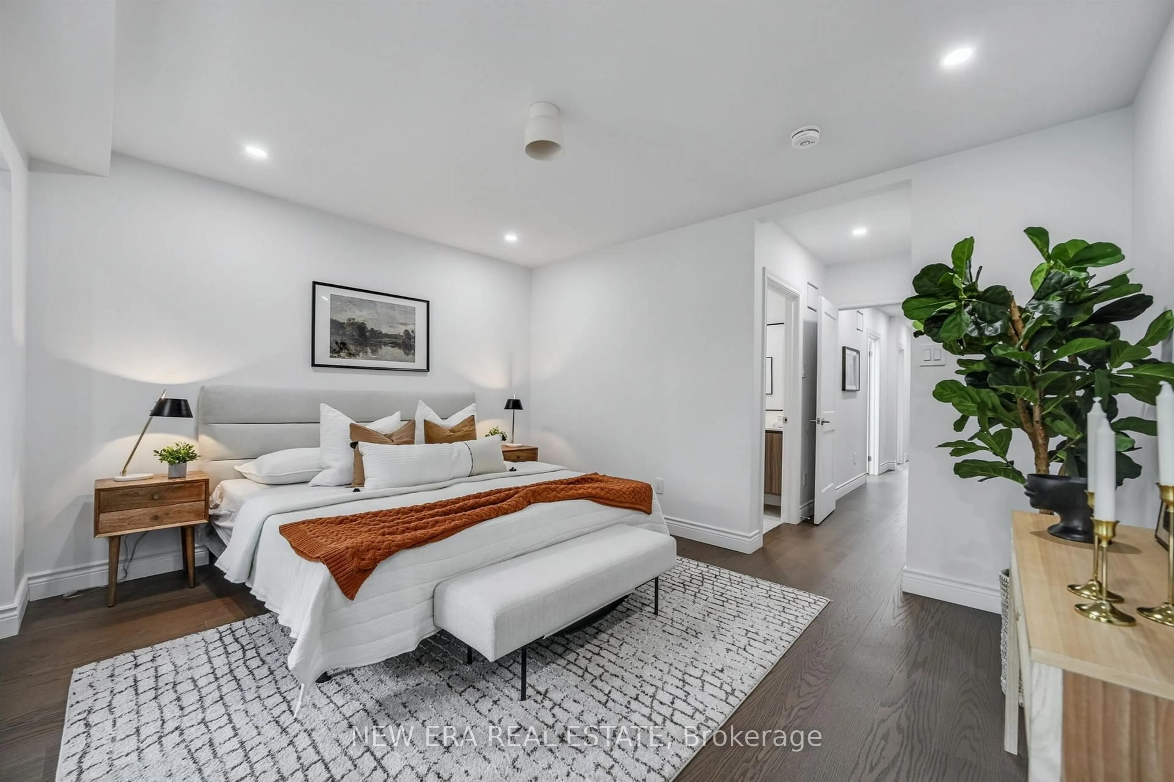 Unknown for 283 Clinton St, Toronto Ontario M6G 2Y7