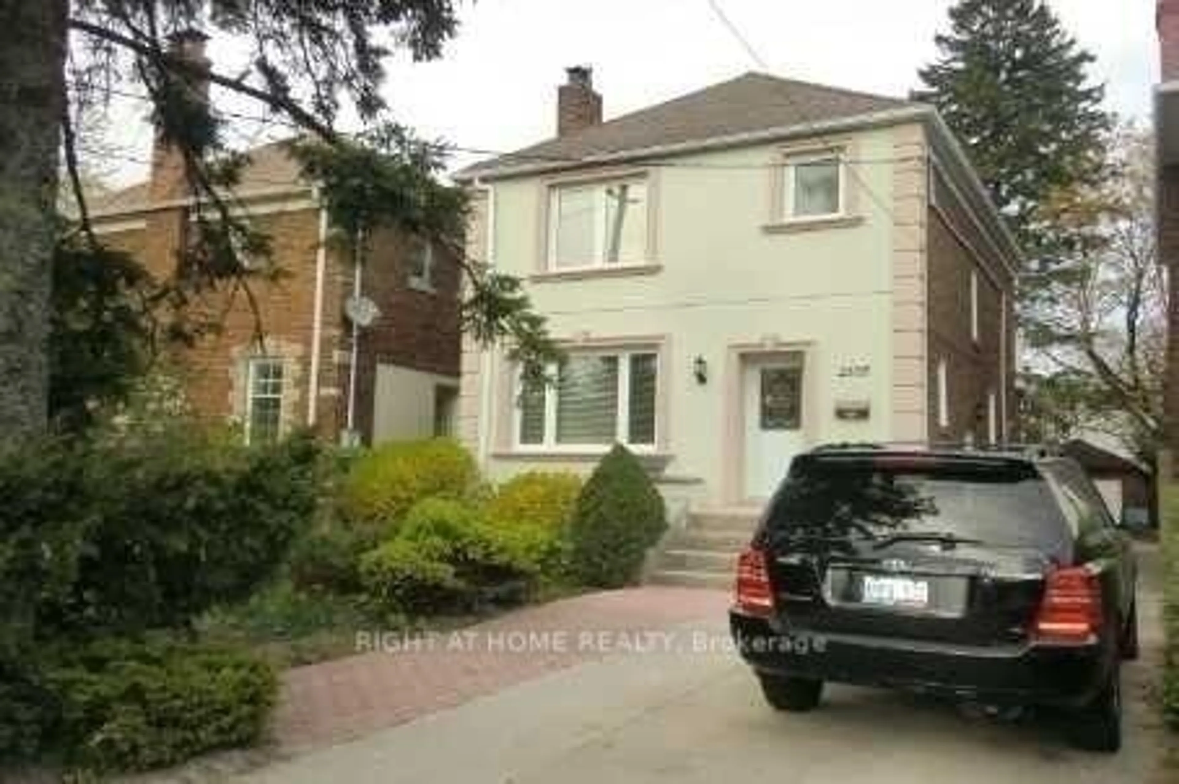 Home with brick exterior material, street for 2105 Avenue Rd, Toronto Ontario M5N 4A9