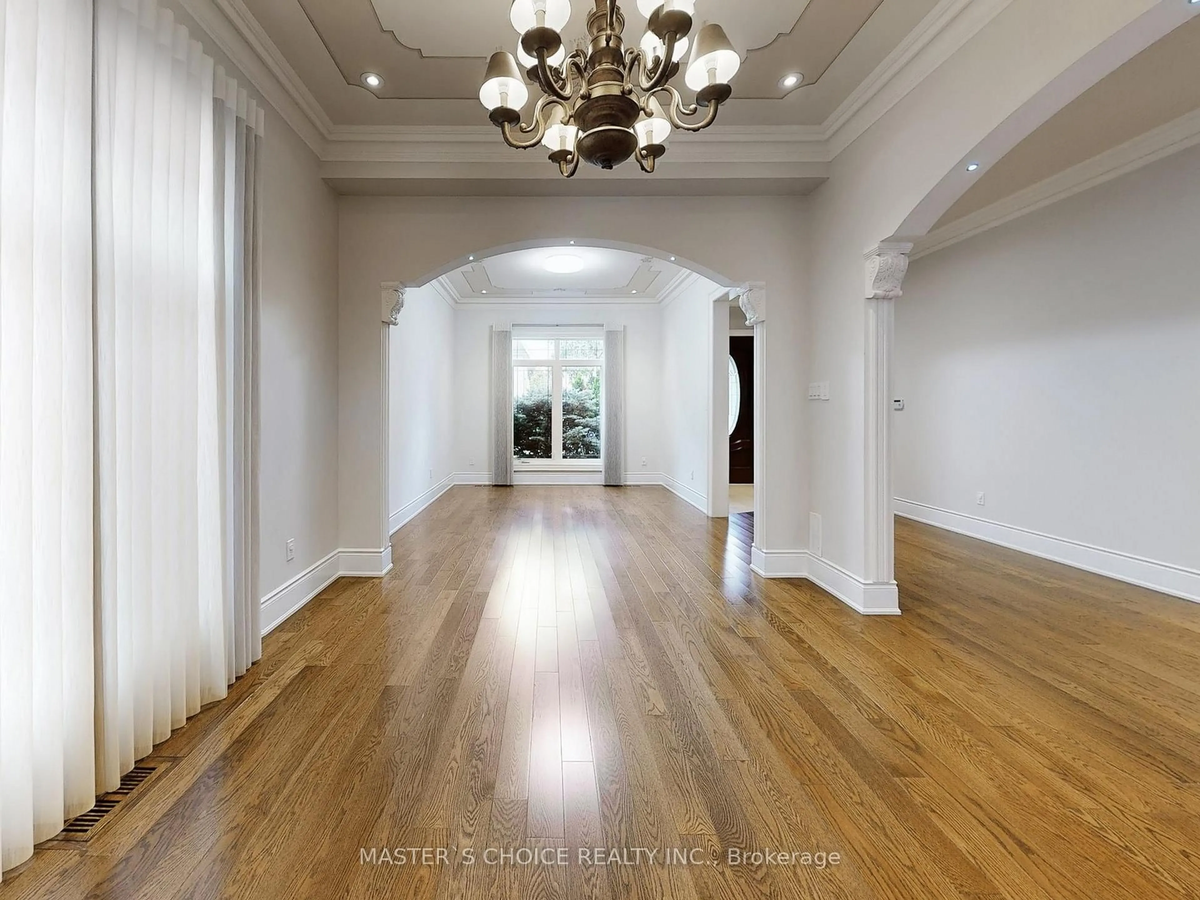 Indoor foyer for 6 Terrace Ave, Toronto Ontario M2R 1E9