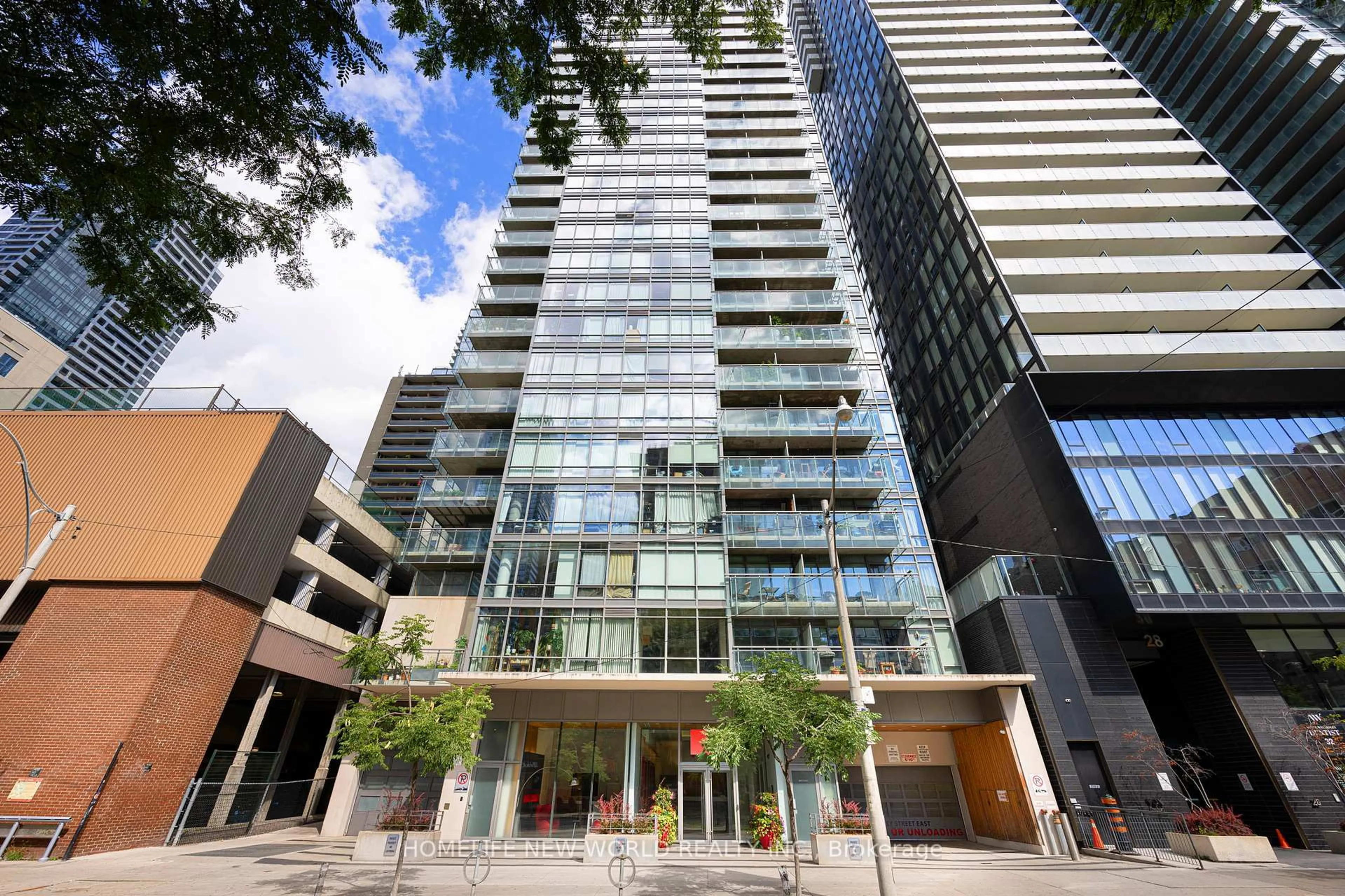 Indoor foyer for 22 Wellesley St #1108, Toronto Ontario M4Y 1G3