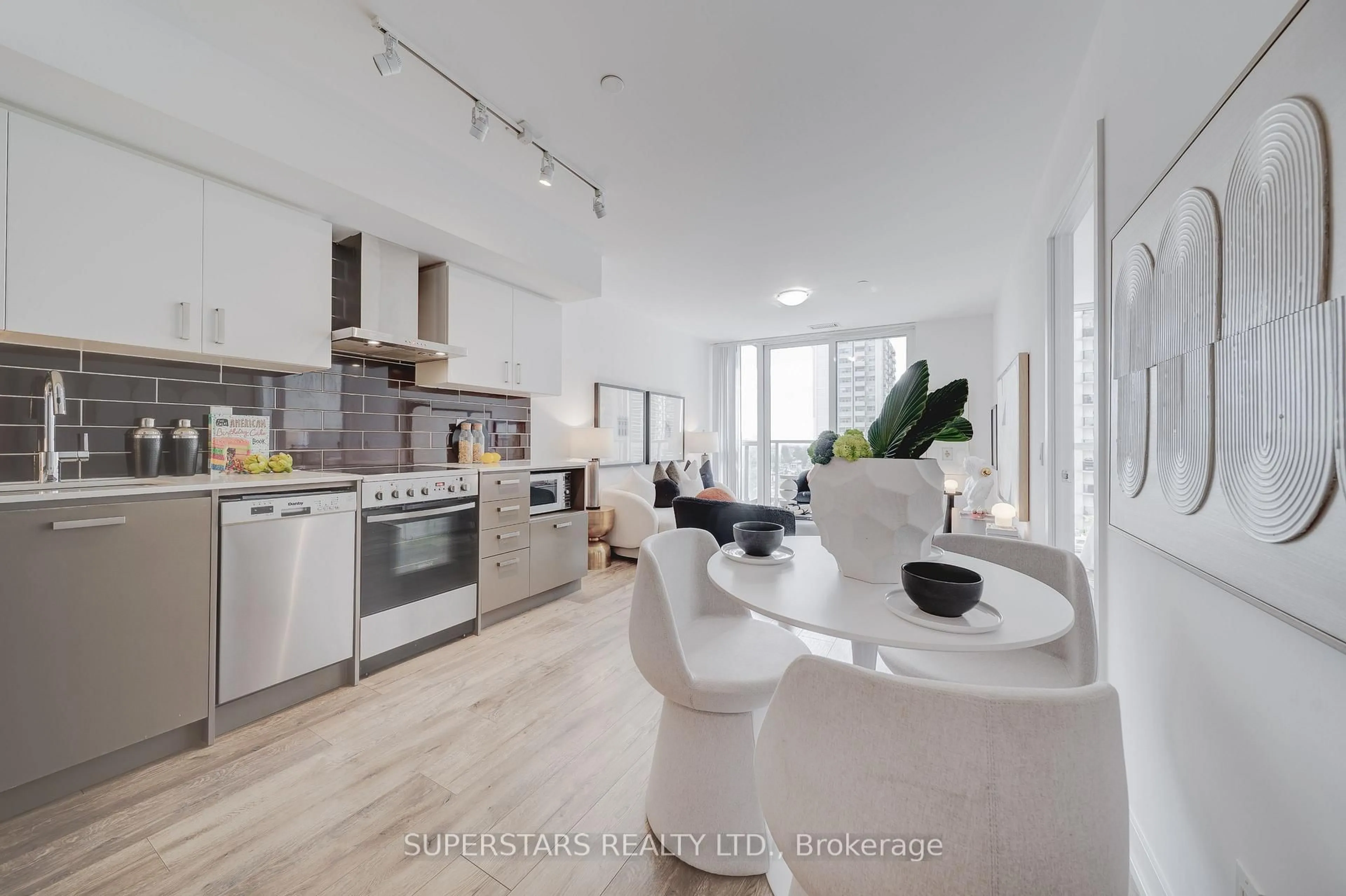 Open concept kitchen, unknown for 125 Redpath Ave #702, Toronto Ontario M4S 0B5