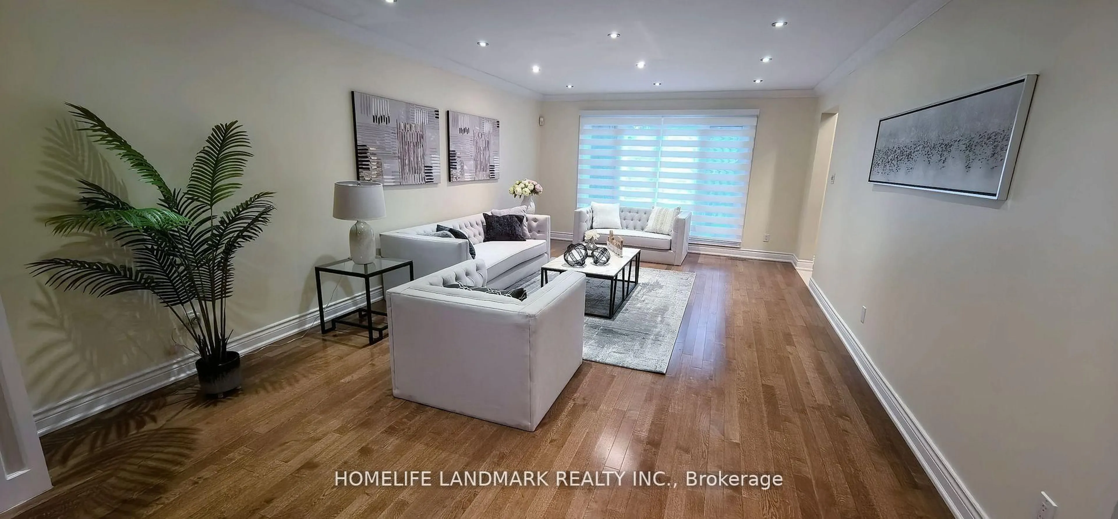 Living room with furniture, wood/laminate floor for 12 Clarinda Dr, Toronto Ontario M2K 2W7