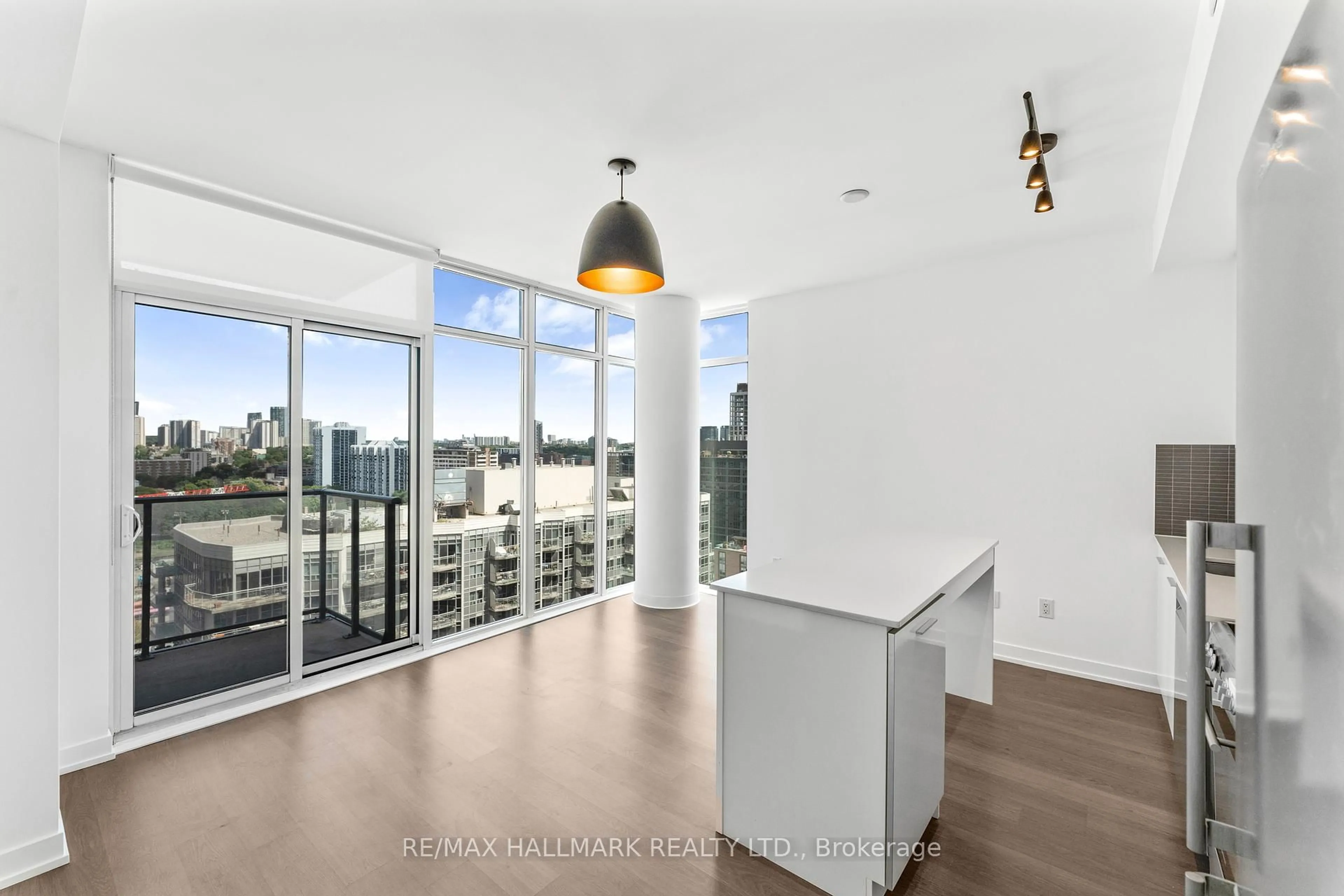 A pic of a room for 105 George St #1704, Toronto Ontario M5A 0L4
