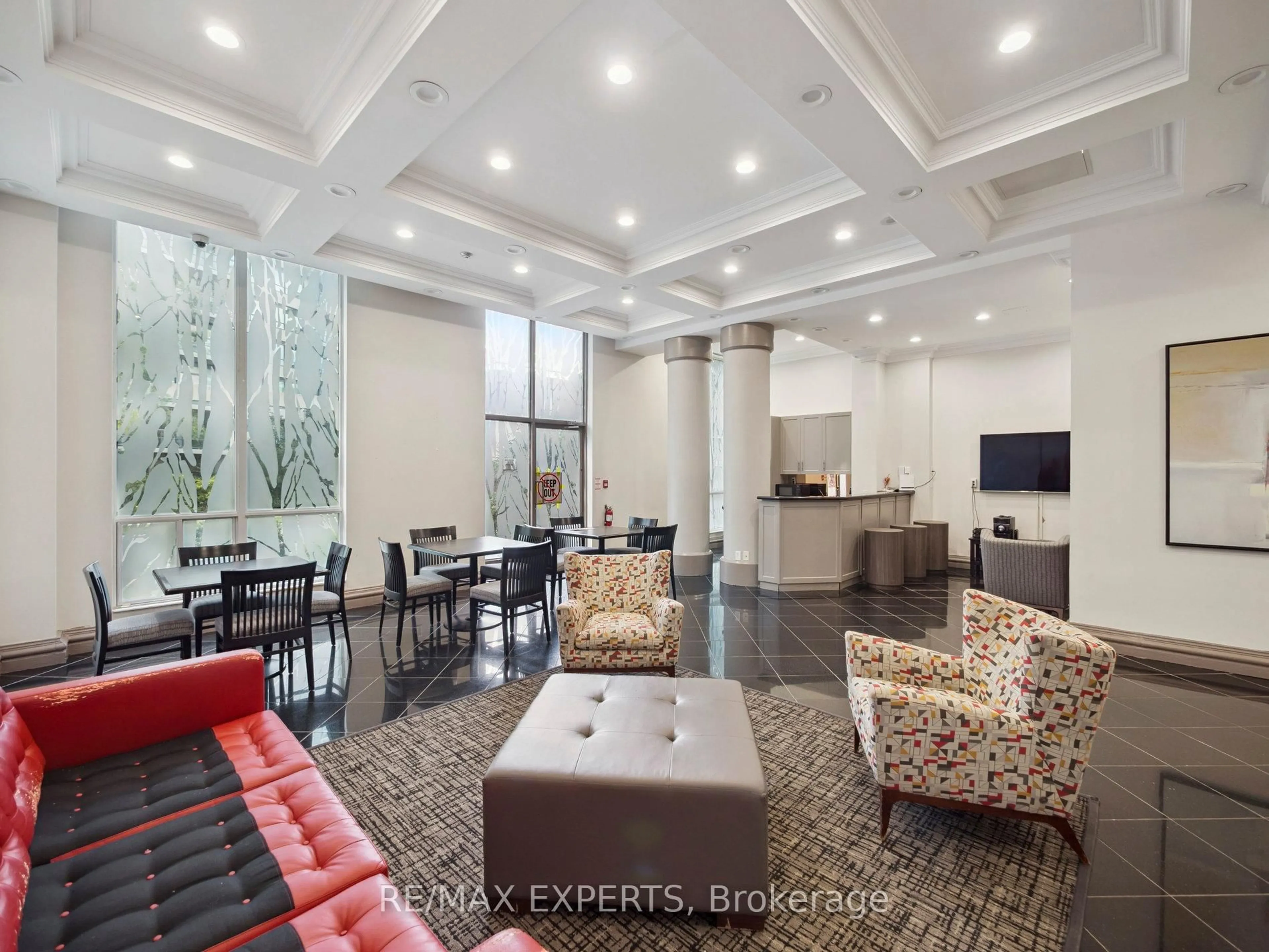 Lobby for 7 Lorraine Dr #UPH-06, Toronto Ontario M2N 7H2
