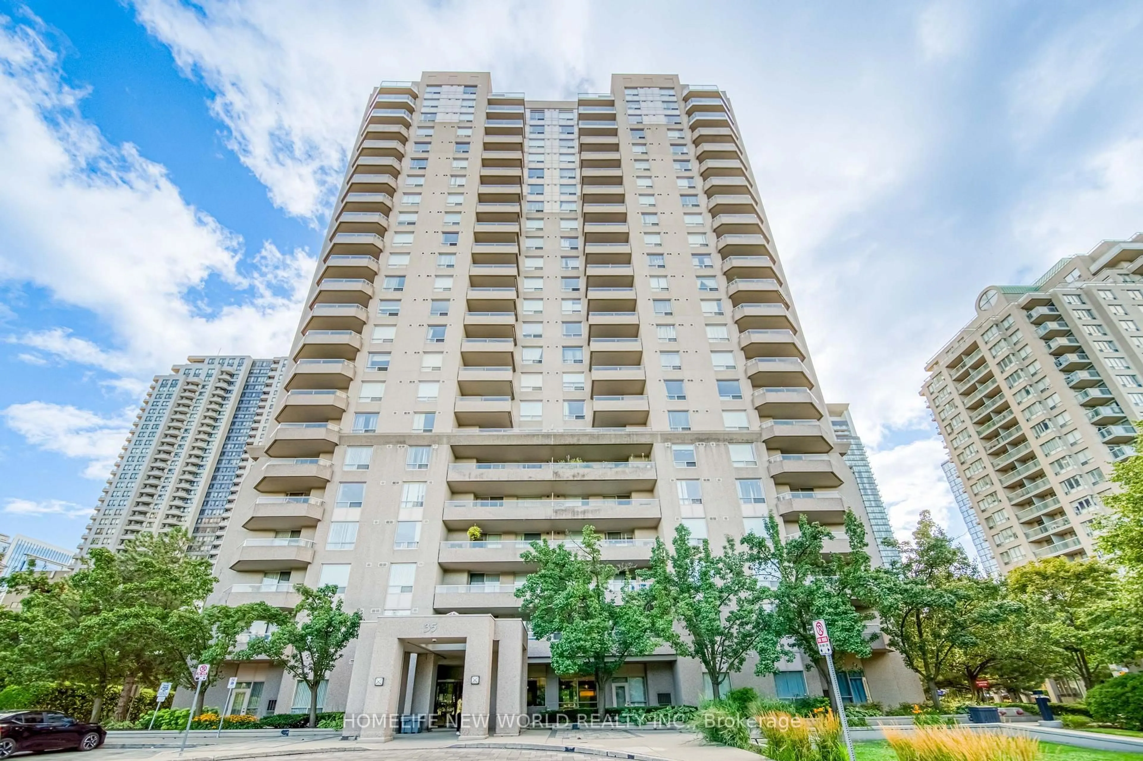 Patio, building for 35 Empress Ave #1908, Toronto Ontario M2N 3T2