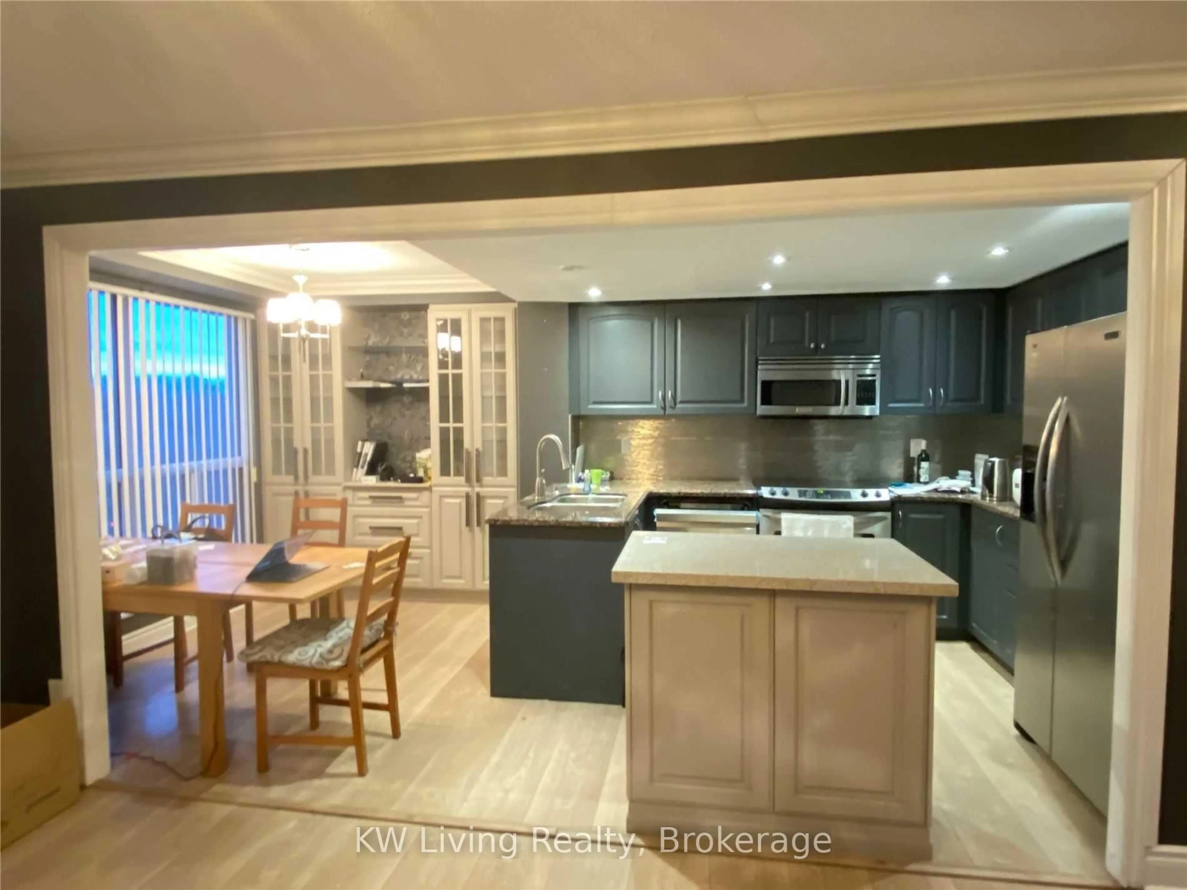 Open concept kitchen, ceramic/tile floor for 28 Hollywood Ave #411, Toronto Ontario M2N 6S4