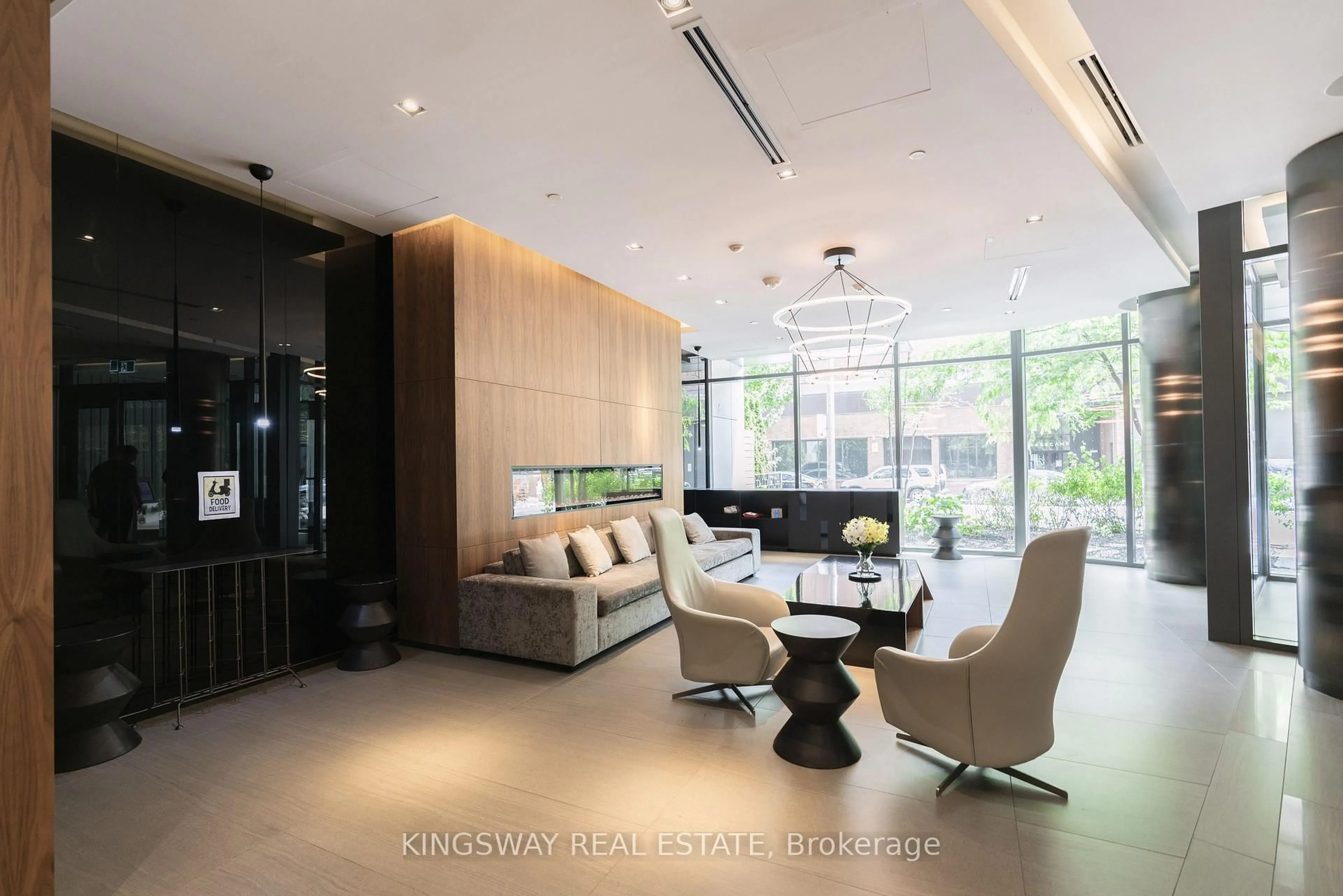 Indoor foyer for 38 Cameron St #601, Toronto Ontario M5T 0C3