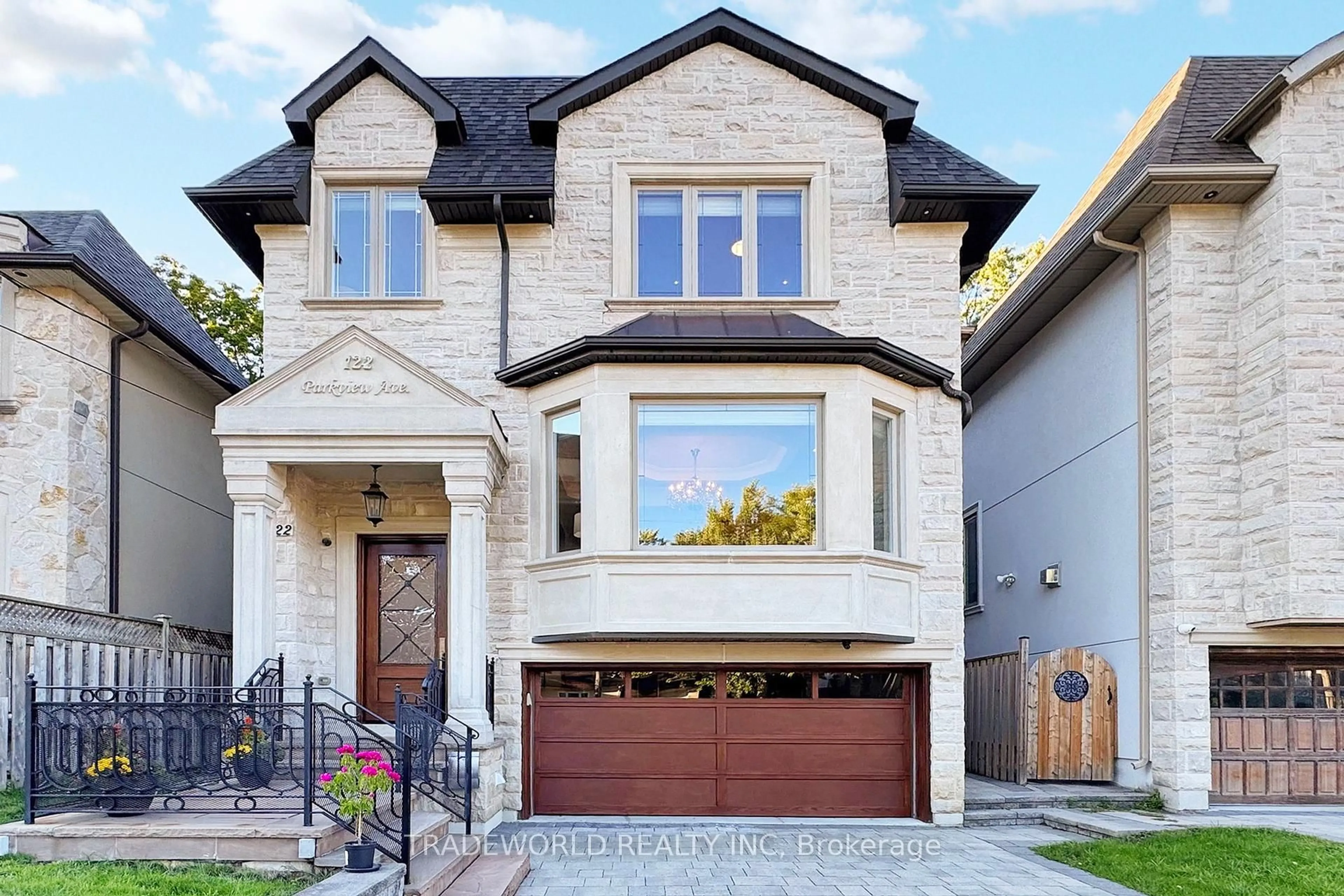 Home with brick exterior material, street for 122 Parkview Ave, Toronto Ontario M2N 3Y5