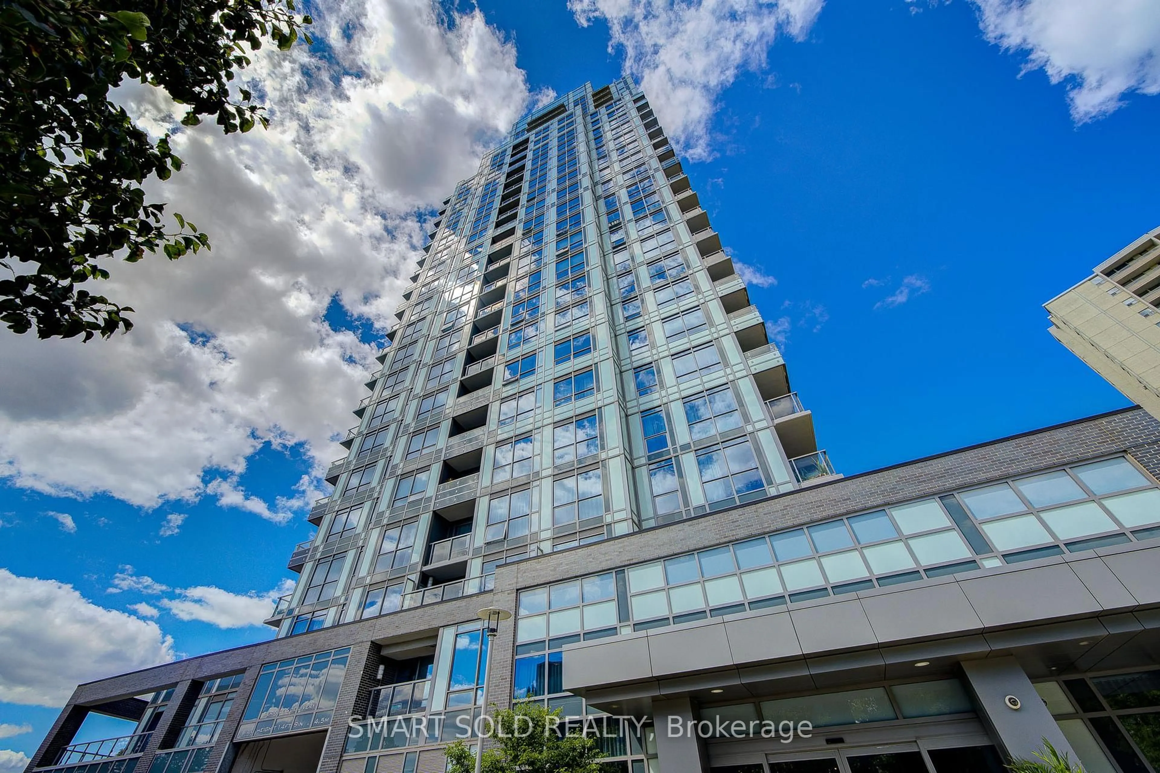 Unknown for 18 Graydon Hall Dr #Ph02, Toronto Ontario M3A 0A4