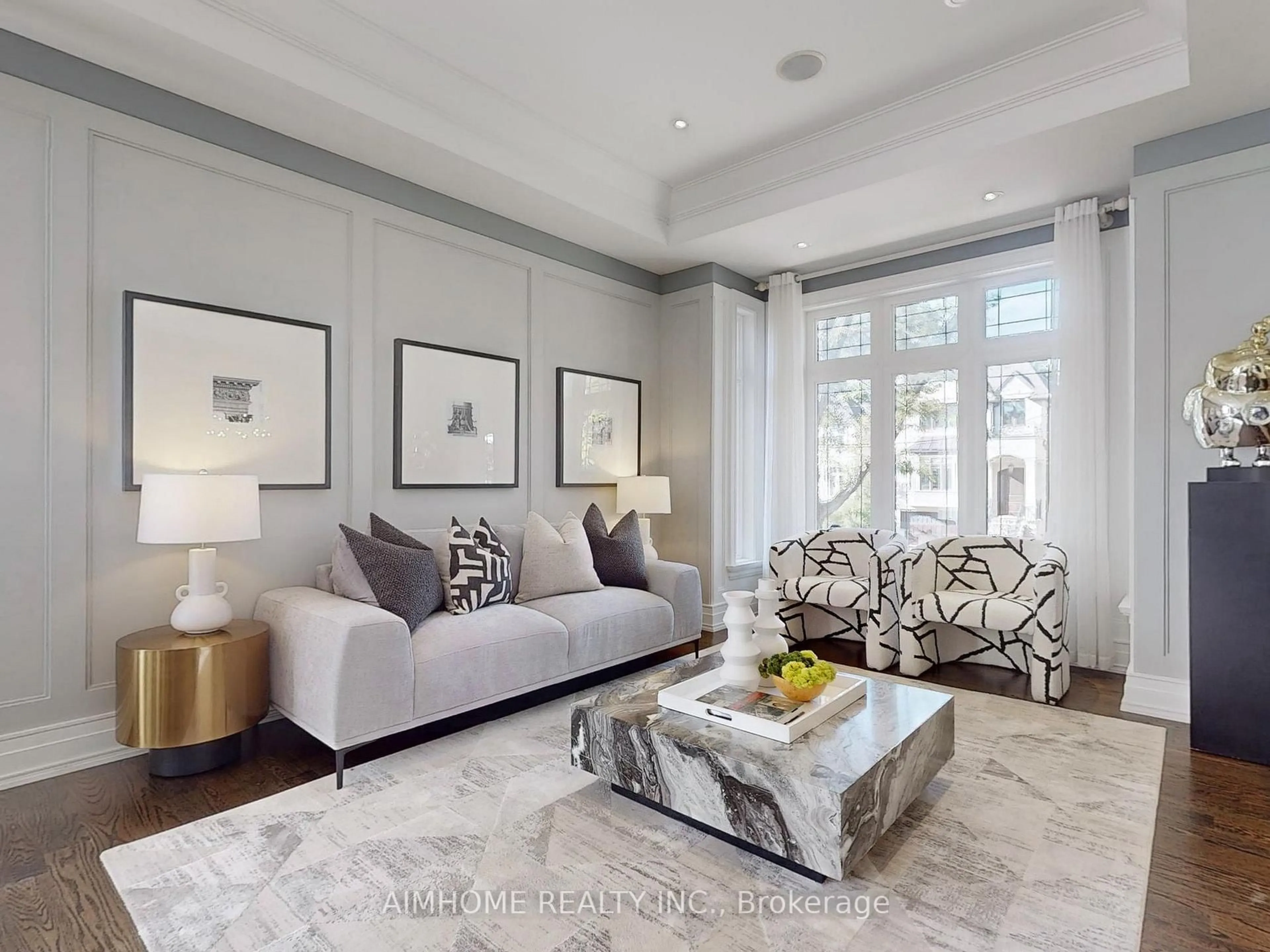 Living room with furniture, unknown for 143 Kingsdale Ave, Toronto Ontario M2N 3W8