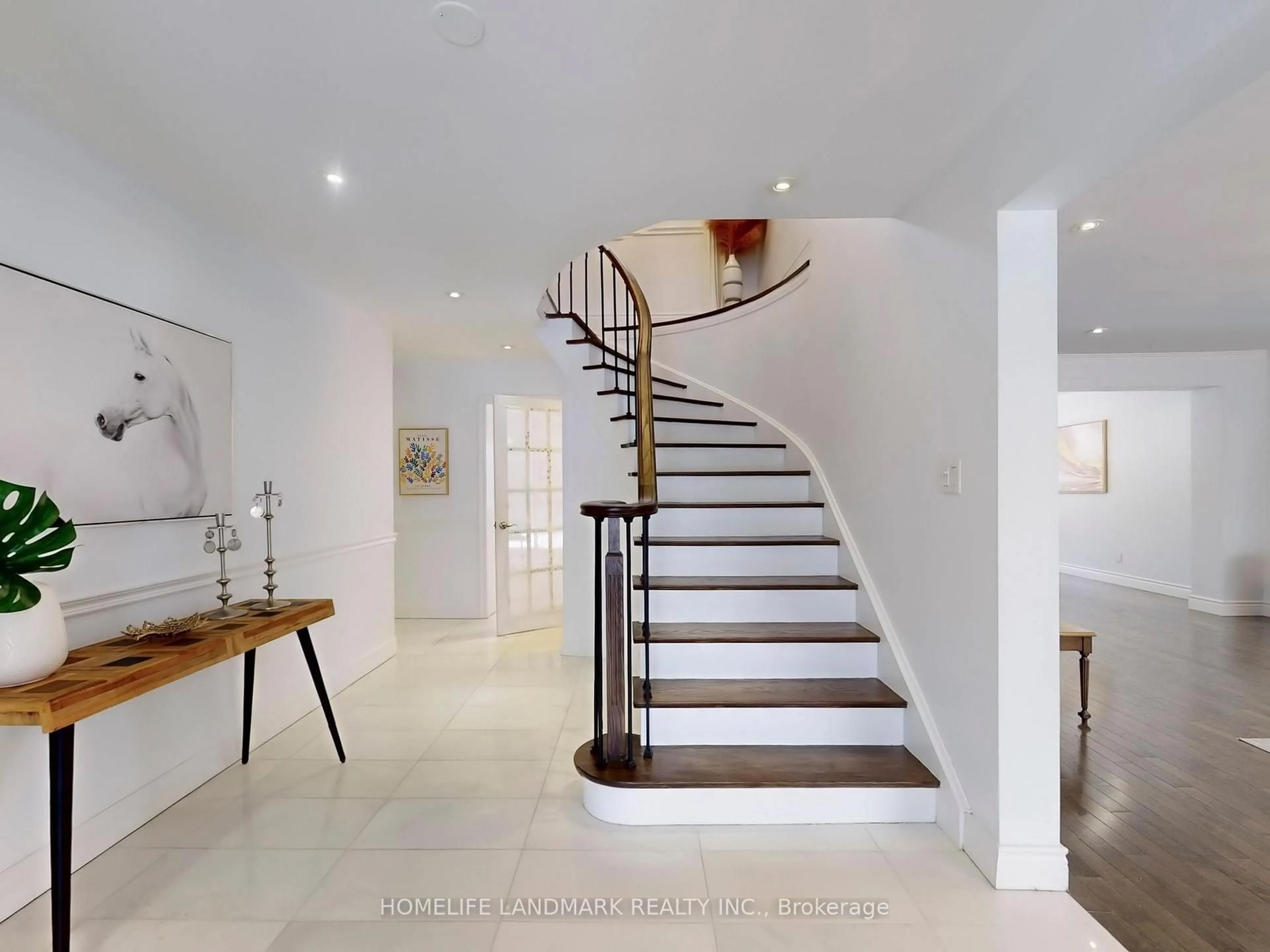 Stairs for 4 Sydnor Rd, Toronto Ontario M2M 2Z8