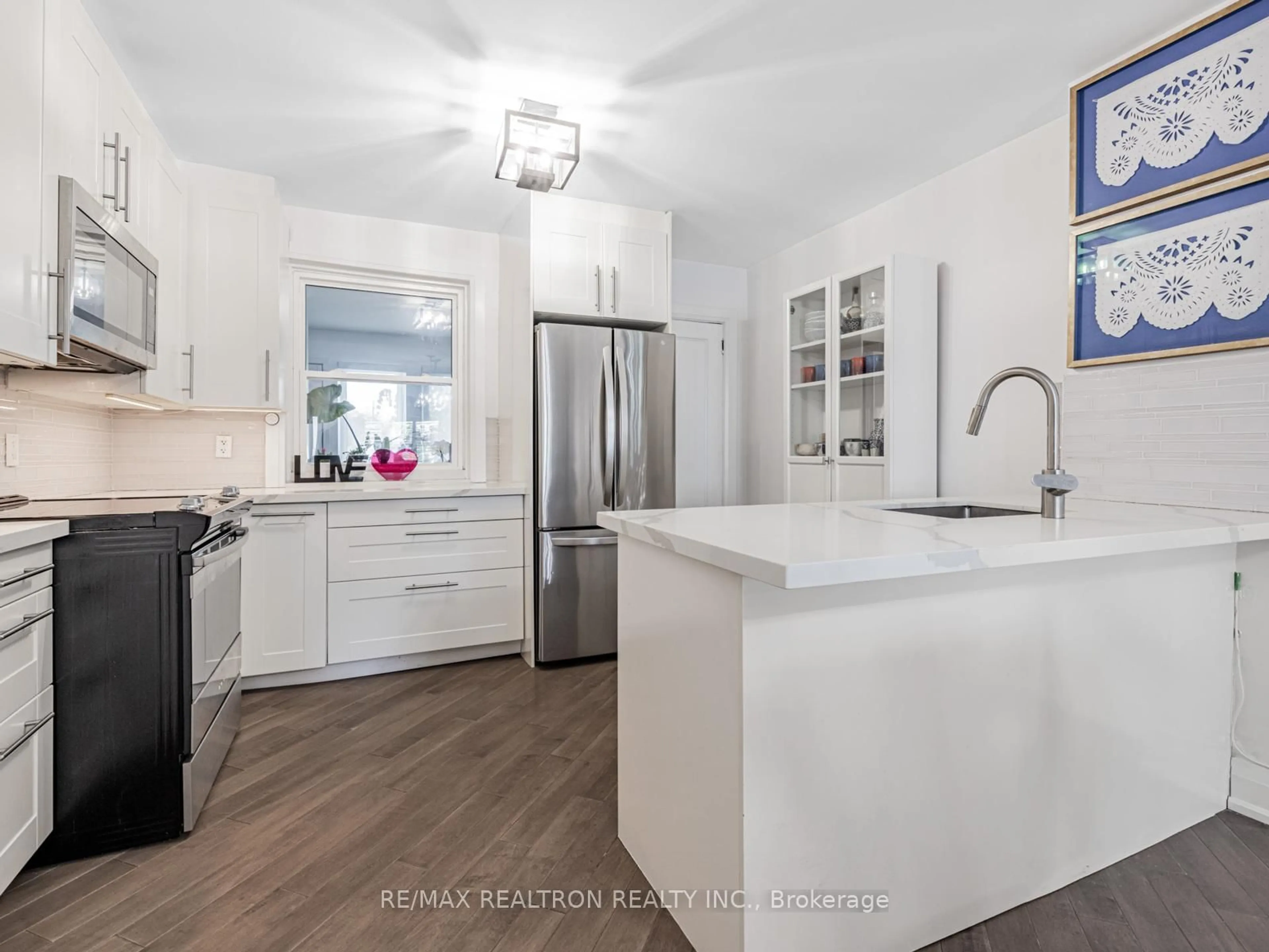 Open concept kitchen, unknown for 640 Winona Dr, Toronto Ontario M6C 3V6