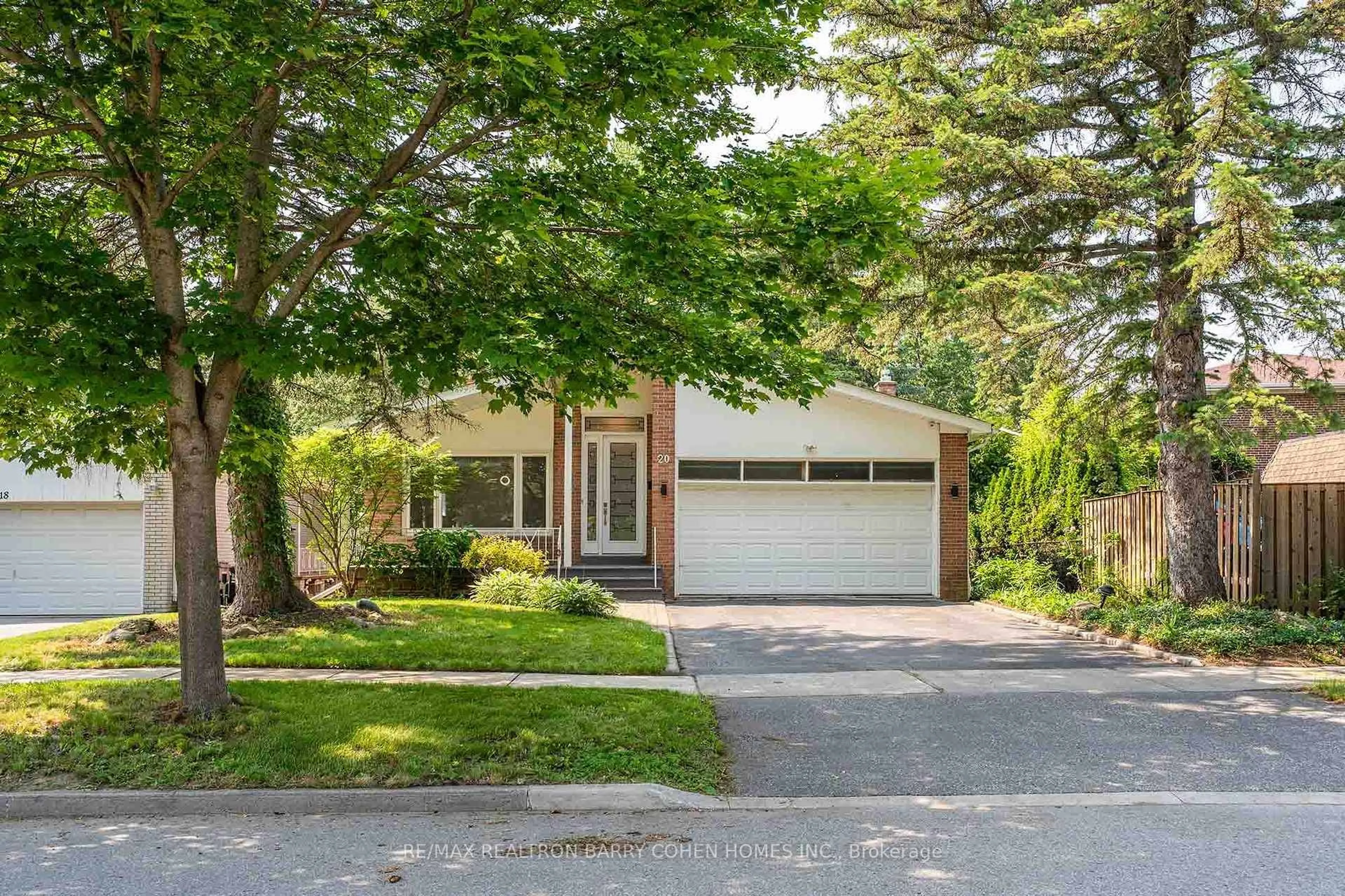 Unknown for 20 Bruce Farm Dr, Toronto Ontario M2H 1G3