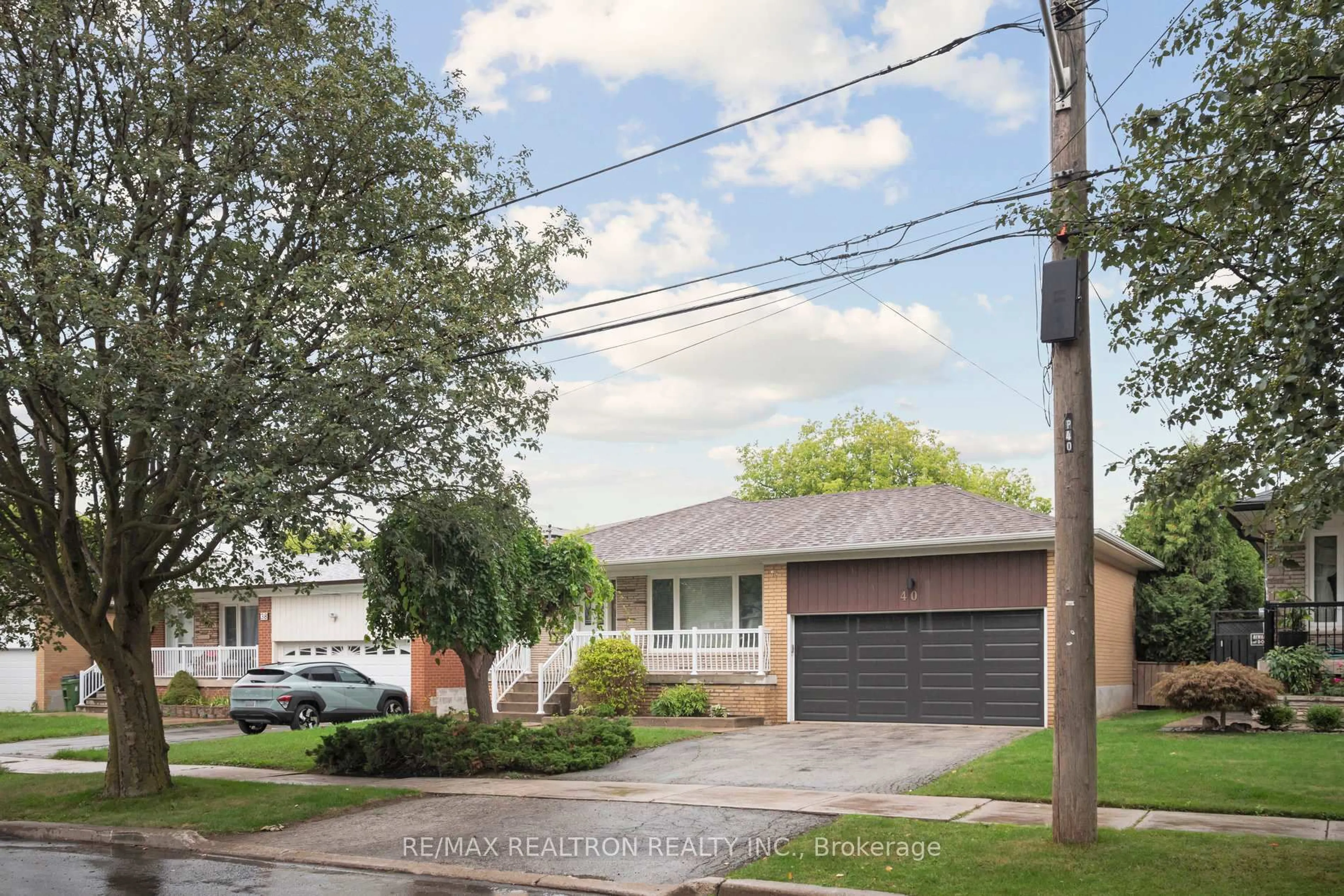 Home with brick exterior material, street for 40 Marathon Cres, Toronto Ontario M2R 2L7