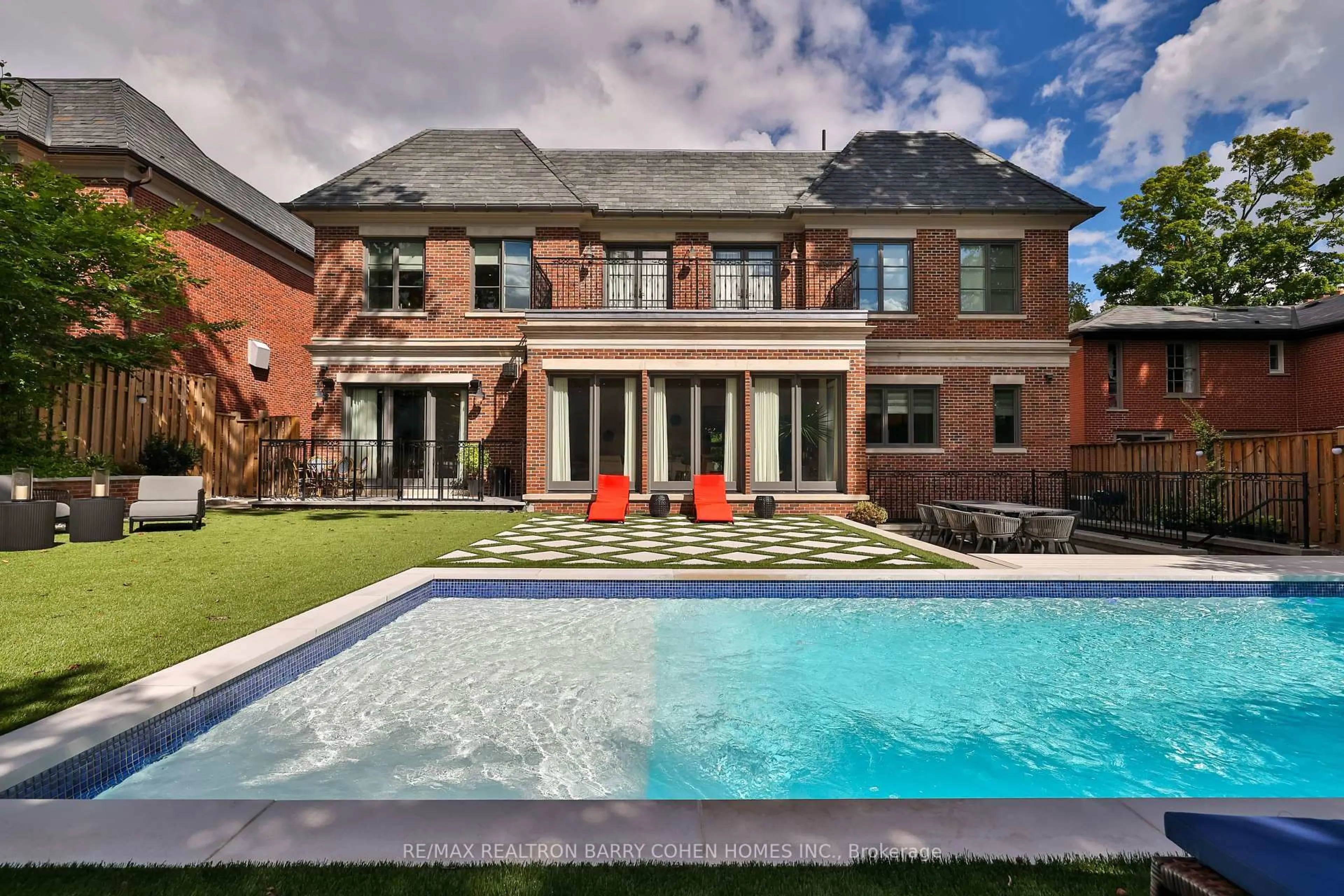 Home with brick exterior material, street for 33 Stratheden Rd, Toronto Ontario M4N 1E5
