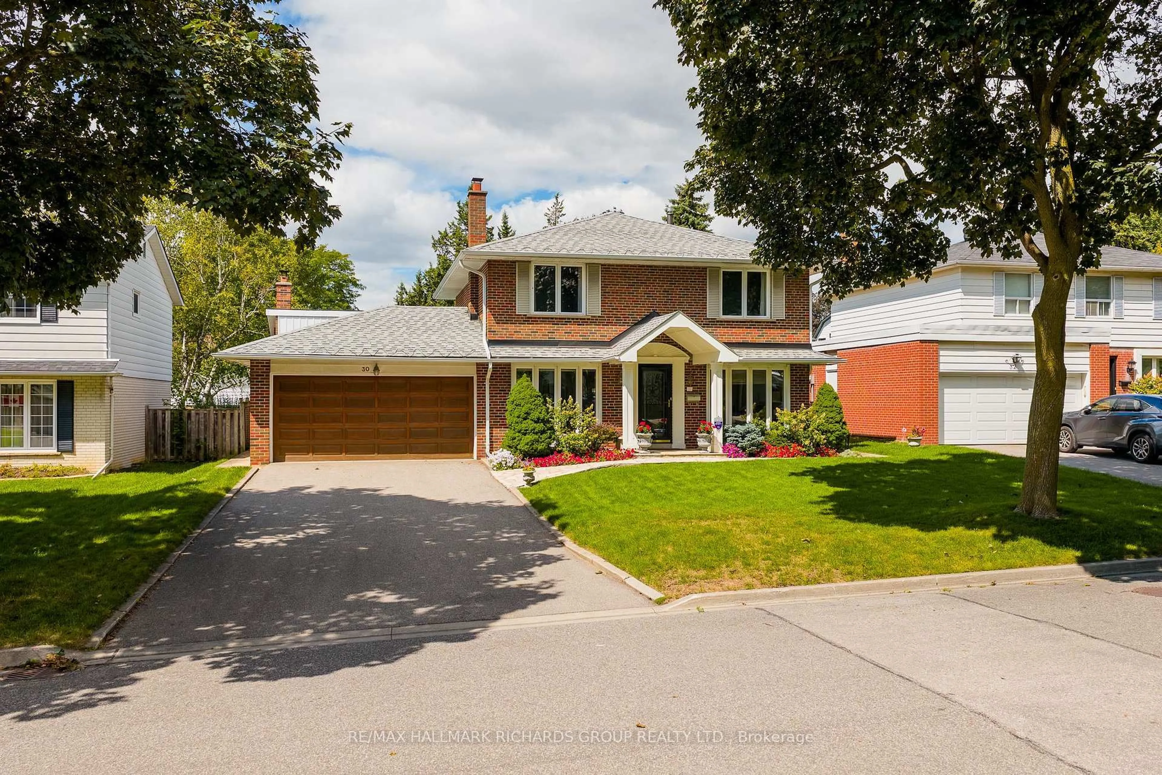 Home with brick exterior material, street for 30 Skyview Cres, Toronto Ontario M2J 1B8