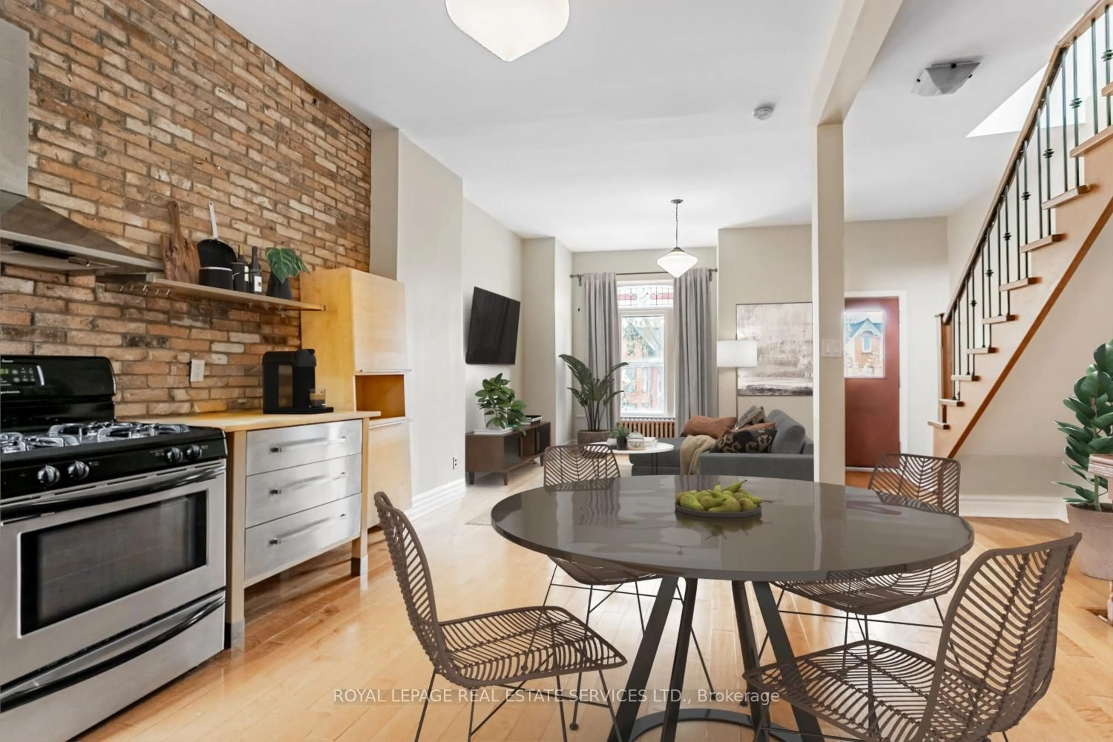 Open concept kitchen, unknown for 62 Lakeview Ave, Toronto Ontario M6J 3B3