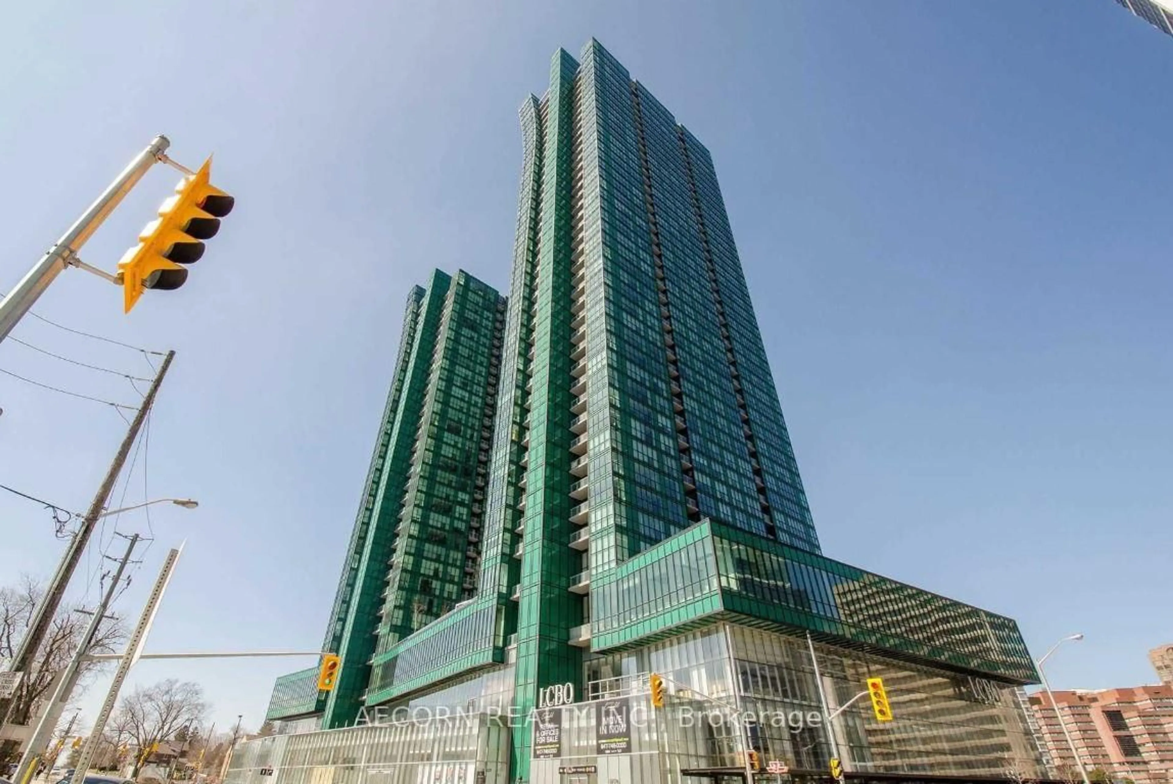 Indoor foyer for 9 Bogert Ave #4201, Toronto Ontario M2N 0H3