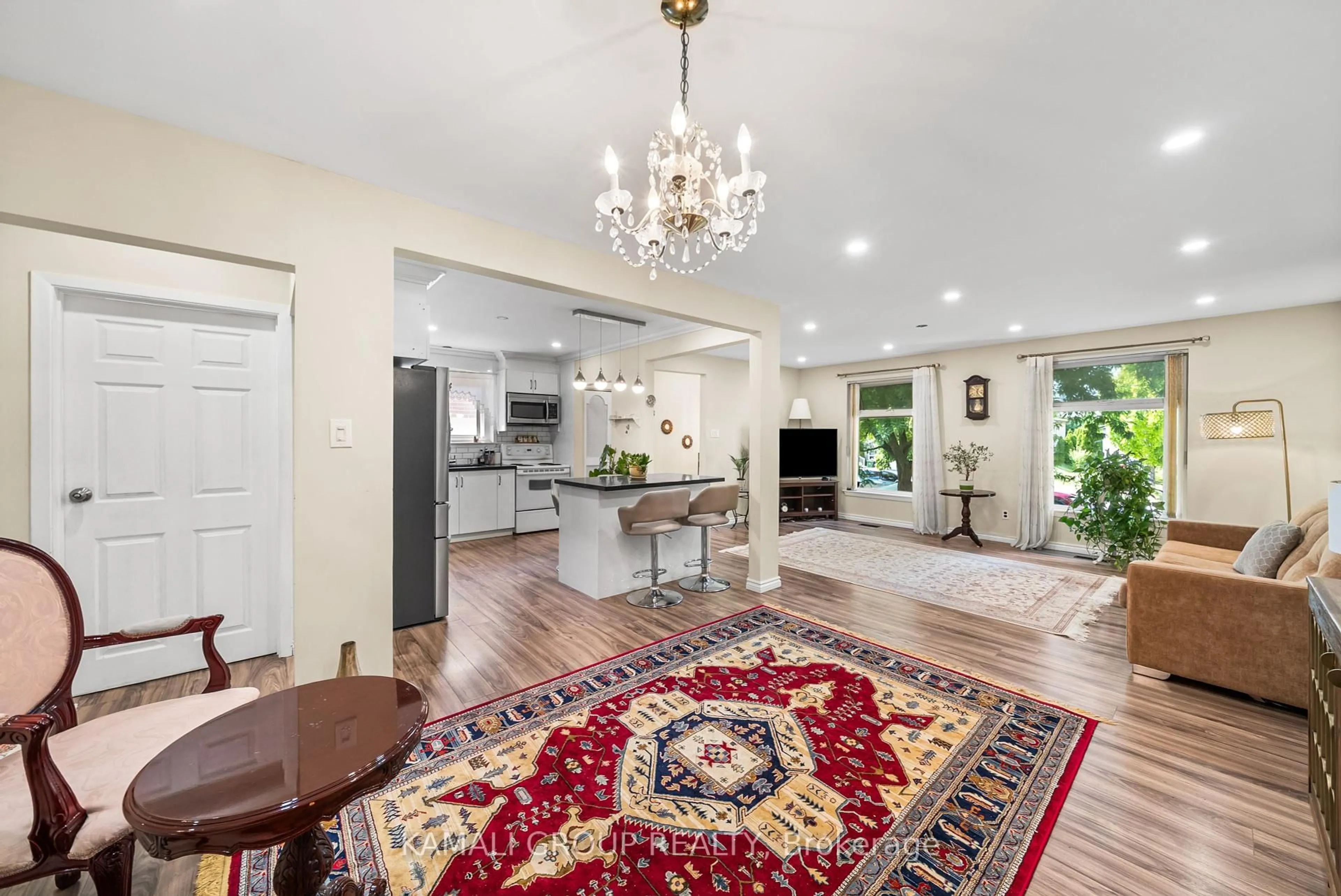Open concept kitchen, unknown for 16 Elise Terr, Toronto Ontario M2R 2X1