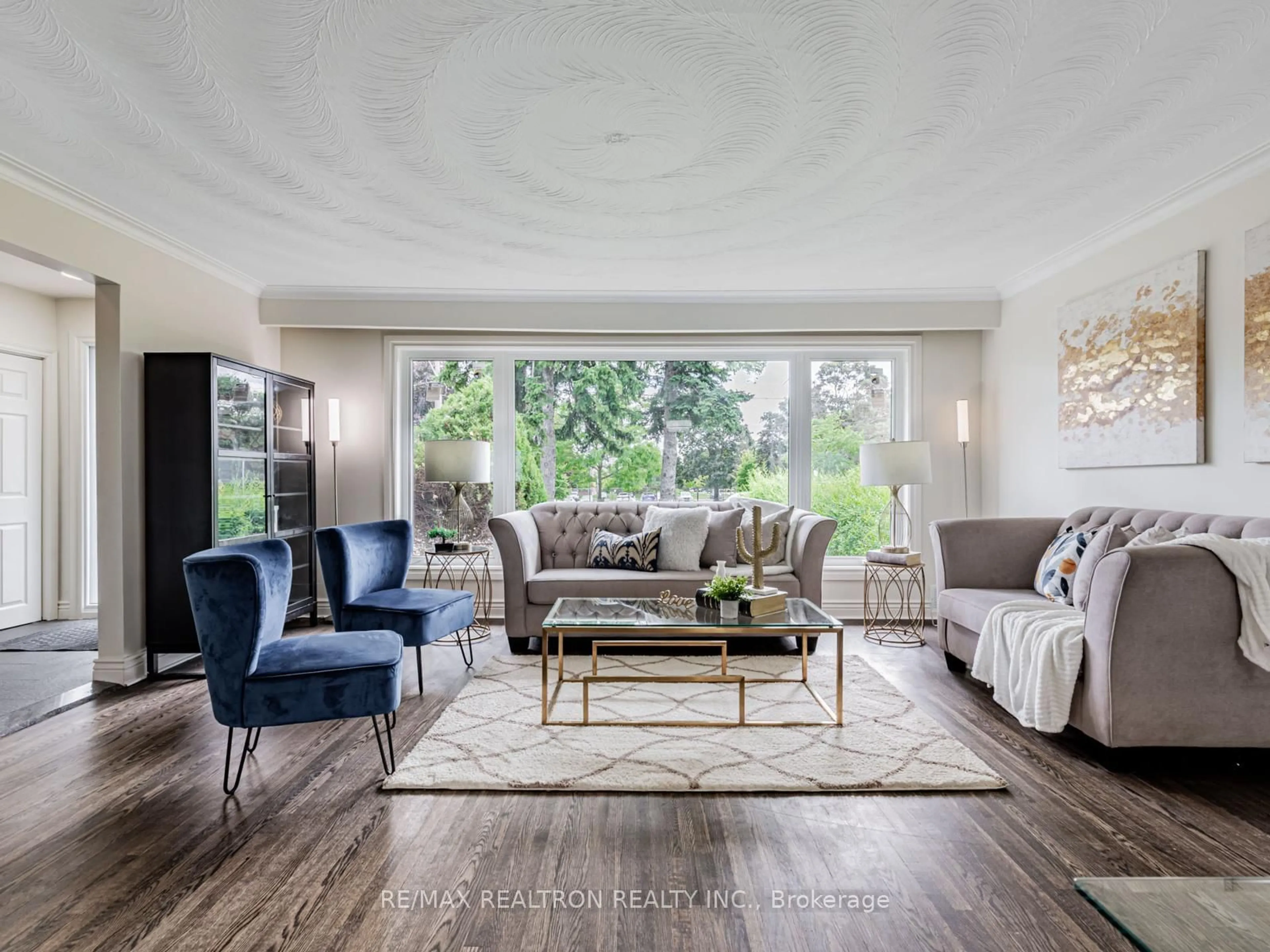 Living room with furniture, unknown for 4 Chater Crt, Toronto Ontario M6B 2N2