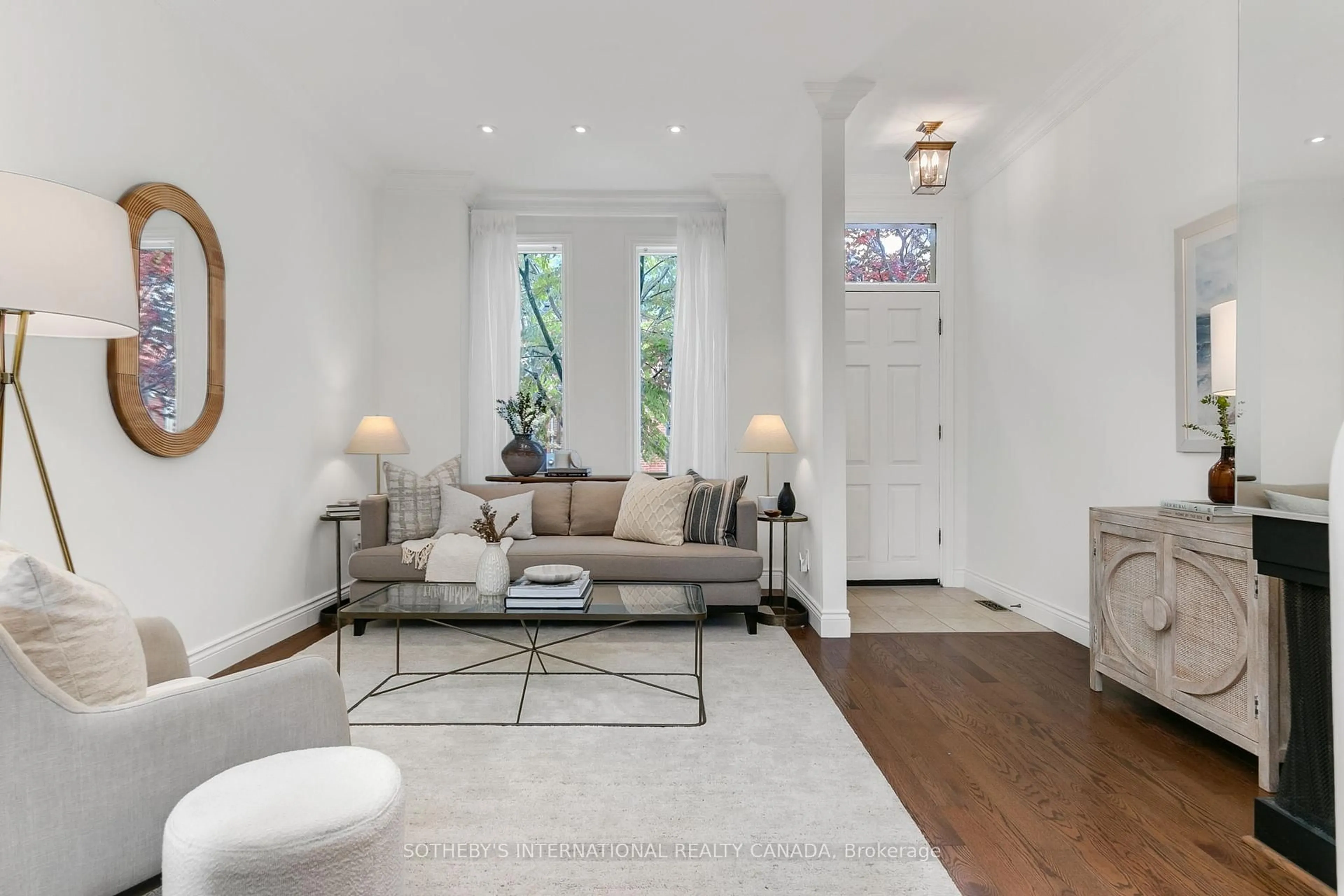 Living room with furniture, unknown for 48 Salisbury Ave, Toronto Ontario M4X 1C4