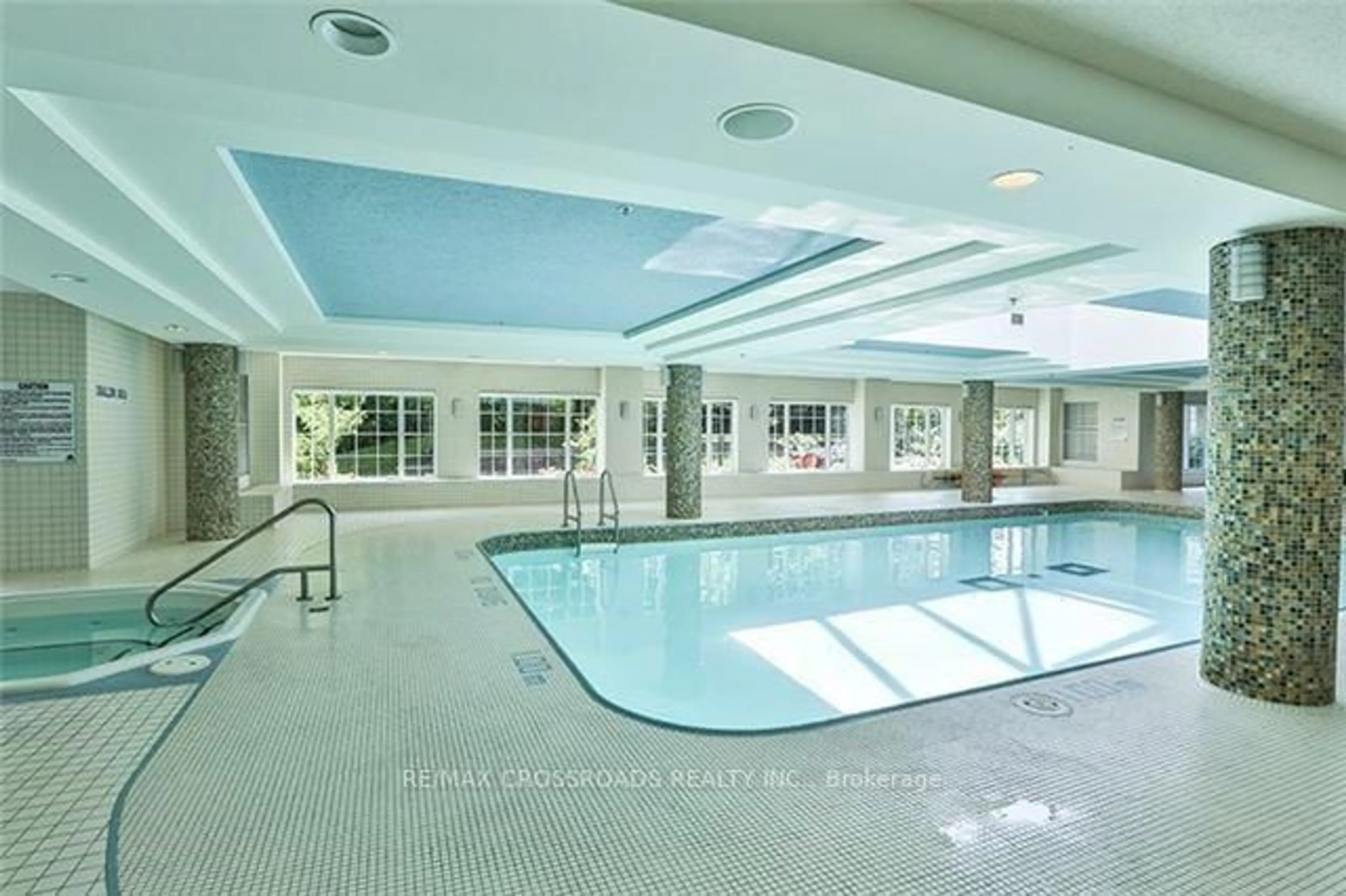 Pool for 10 Bloorview Pl #716, Toronto Ontario M2J 0B1