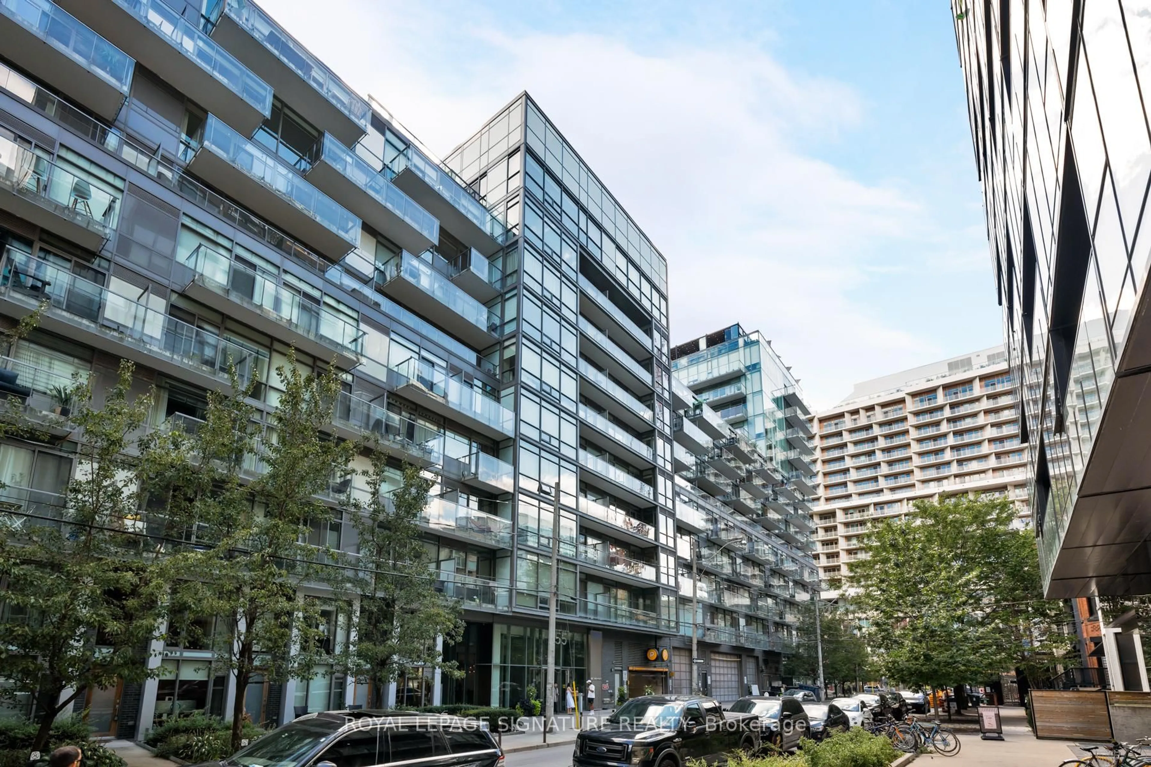 Patio, street for 55 Stewart St #314, Toronto Ontario M5V 2V1