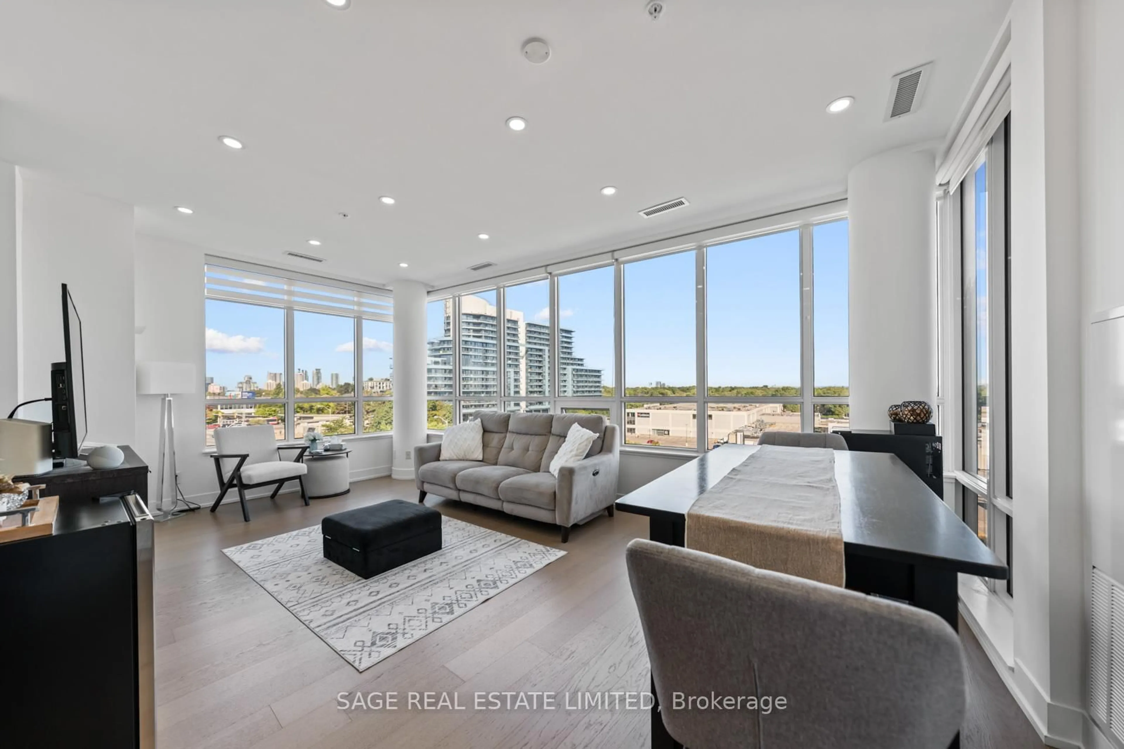Living room with furniture, unknown for 7 Kenaston Gdns #617, Toronto Ontario M2K 1G7