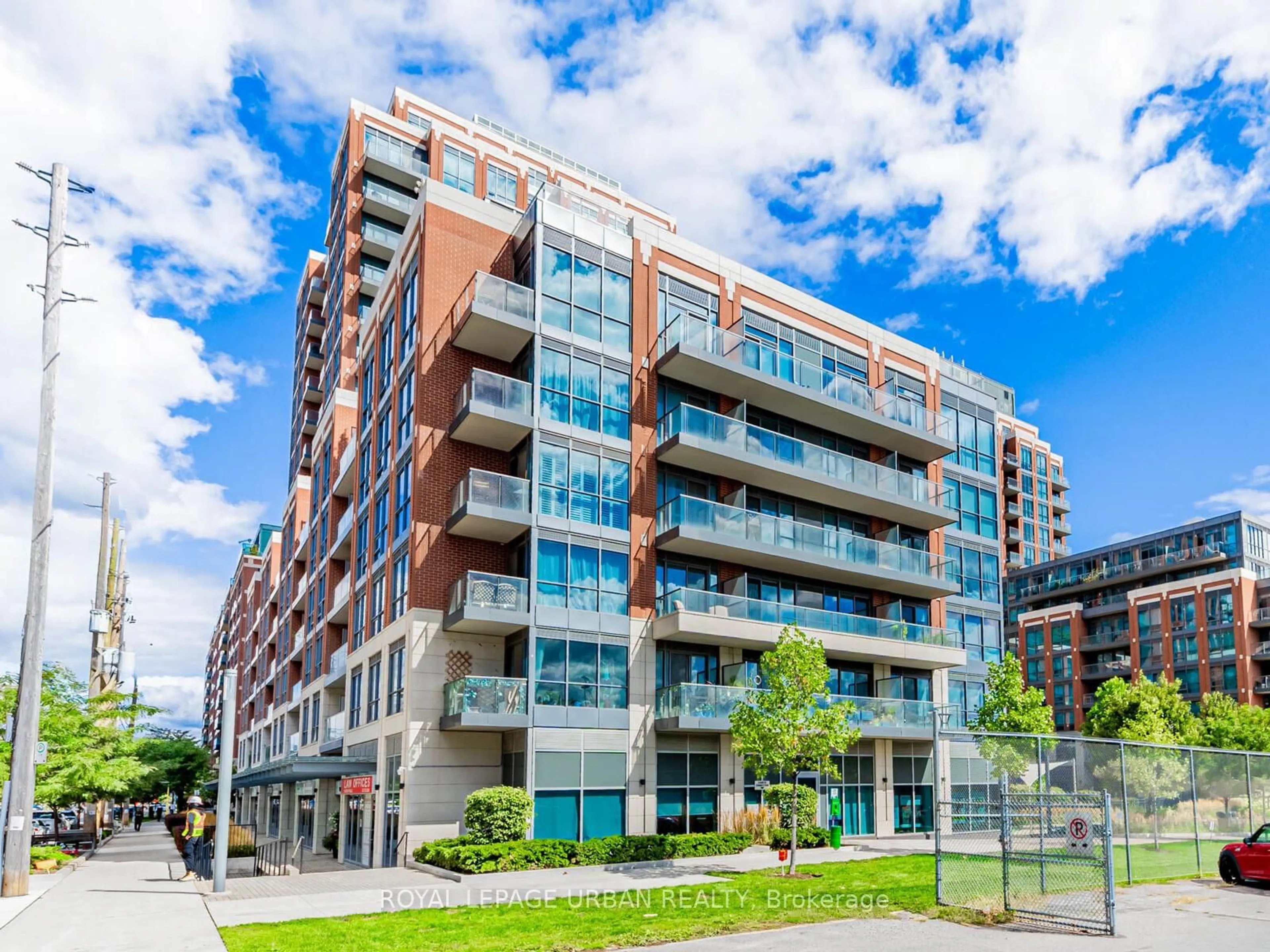 Unknown for 31 Tippett Rd #541, Toronto Ontario M3H 0C8