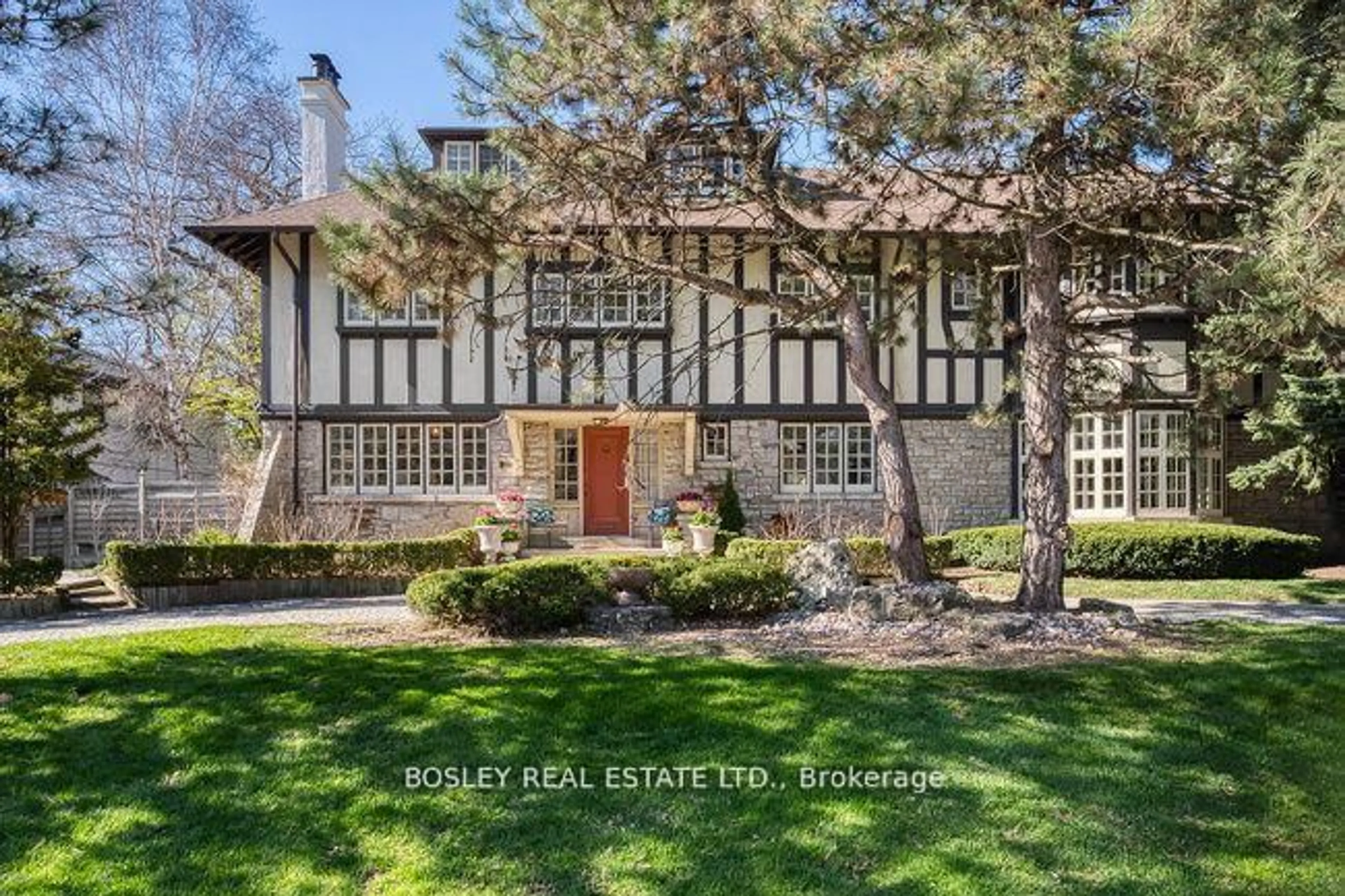 Unknown for 40 Castle Frank Cres, Toronto Ontario M4W 3A3