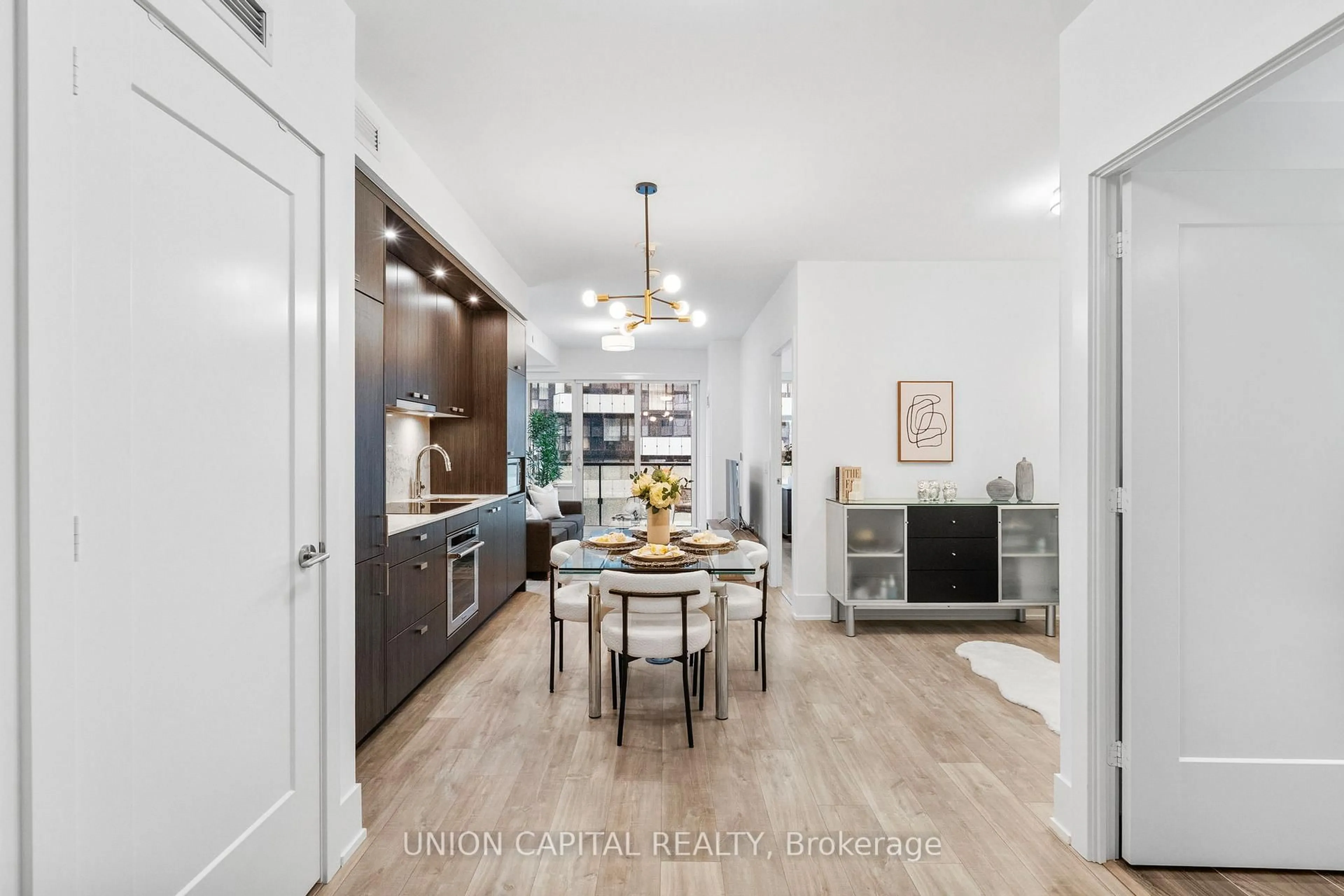 Open concept kitchen, unknown for 480 Front St #1510, Toronto Ontario M5V 0V5