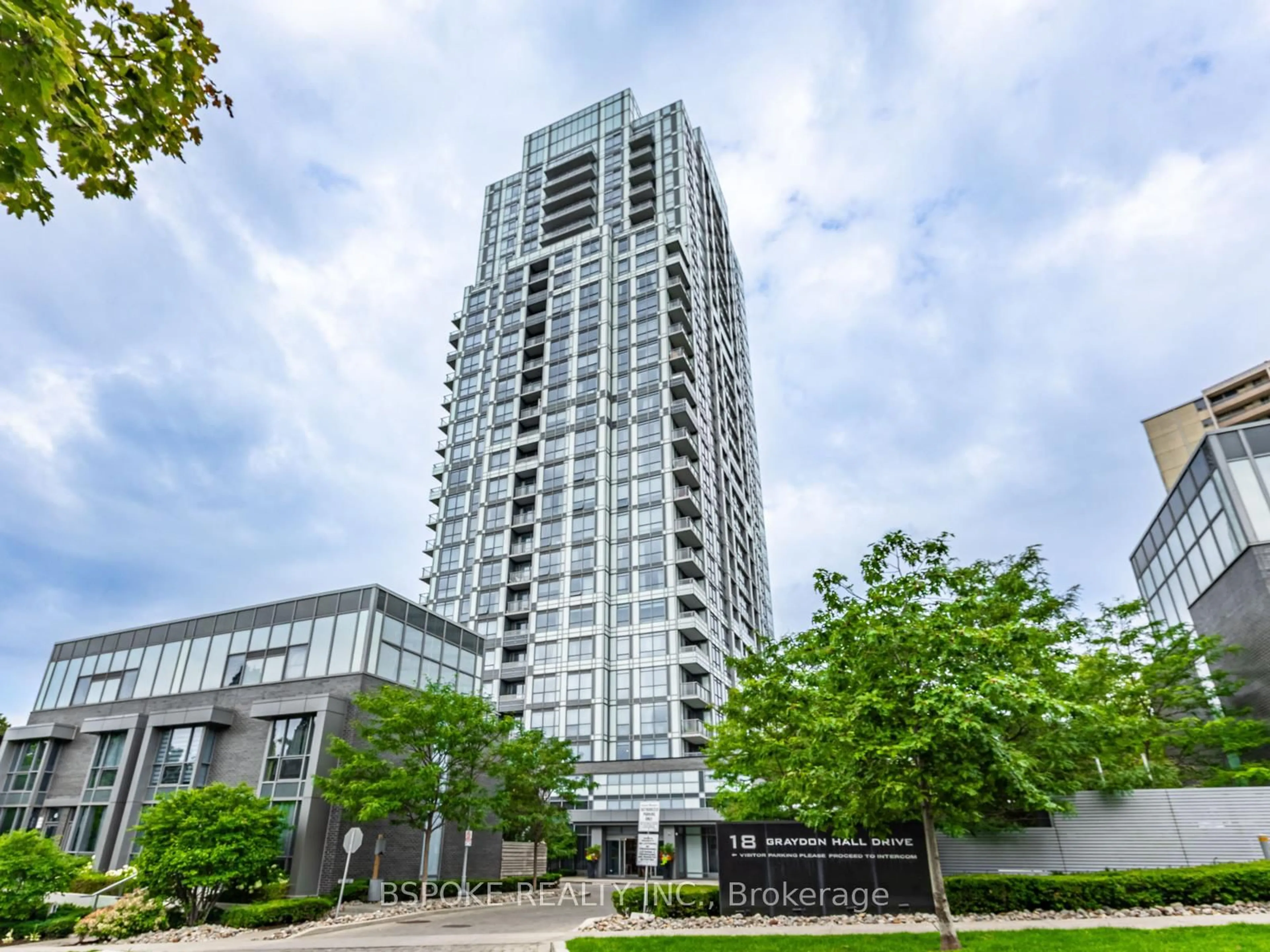 Indoor foyer for 18 Graydon Hall Dr #1701, Toronto Ontario M3A 0A4