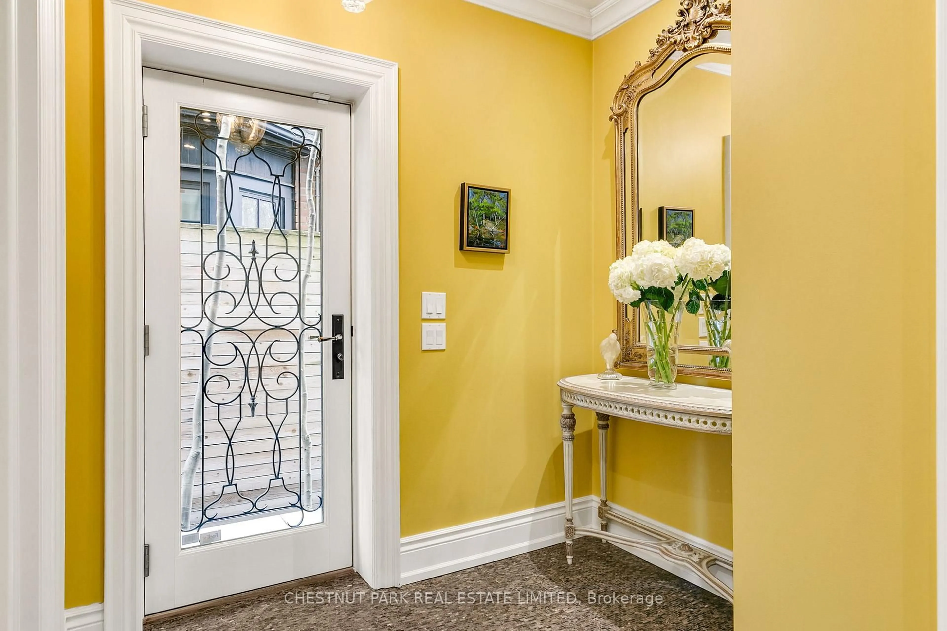 Indoor entryway for 68 Rowanwood Ave, Toronto Ontario M4W 1Y9